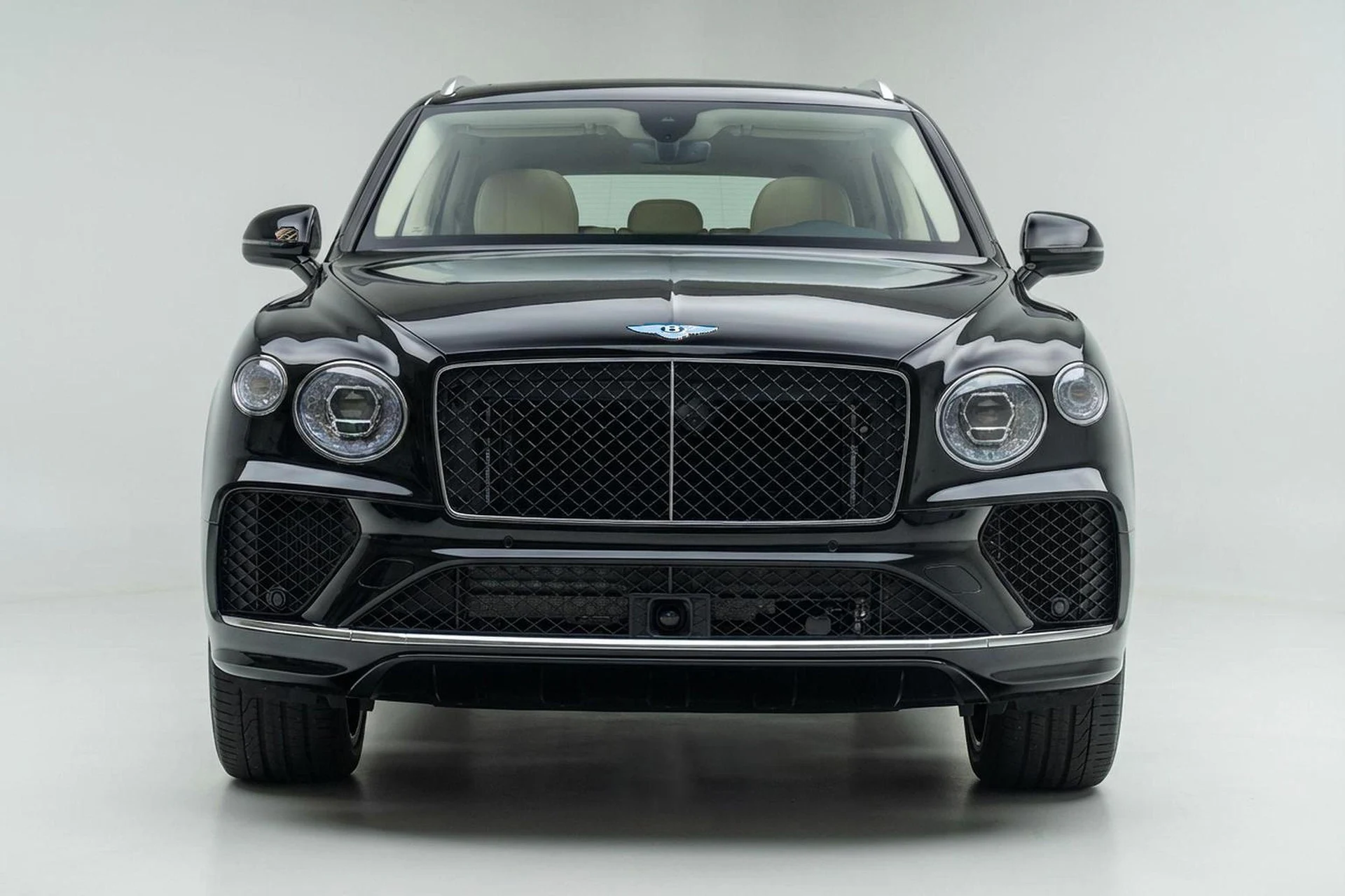 mph011_3220948008_389622356_69c3f367680c4299e85bbcf7_3c02a370f1