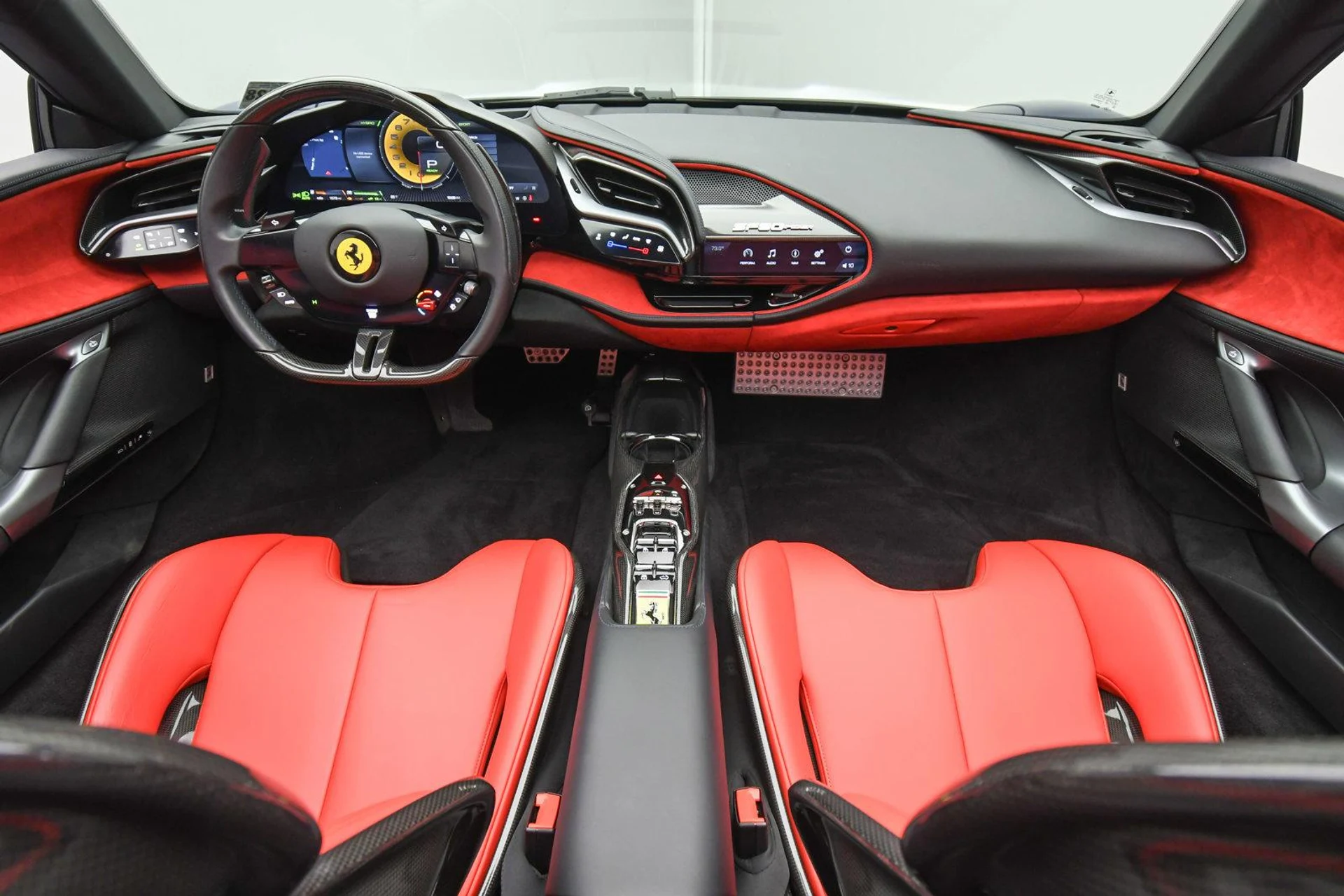 mph011_3230354221_Used_2023_Ferrari_SF_90_Spider_1740041875_710af3f7f3