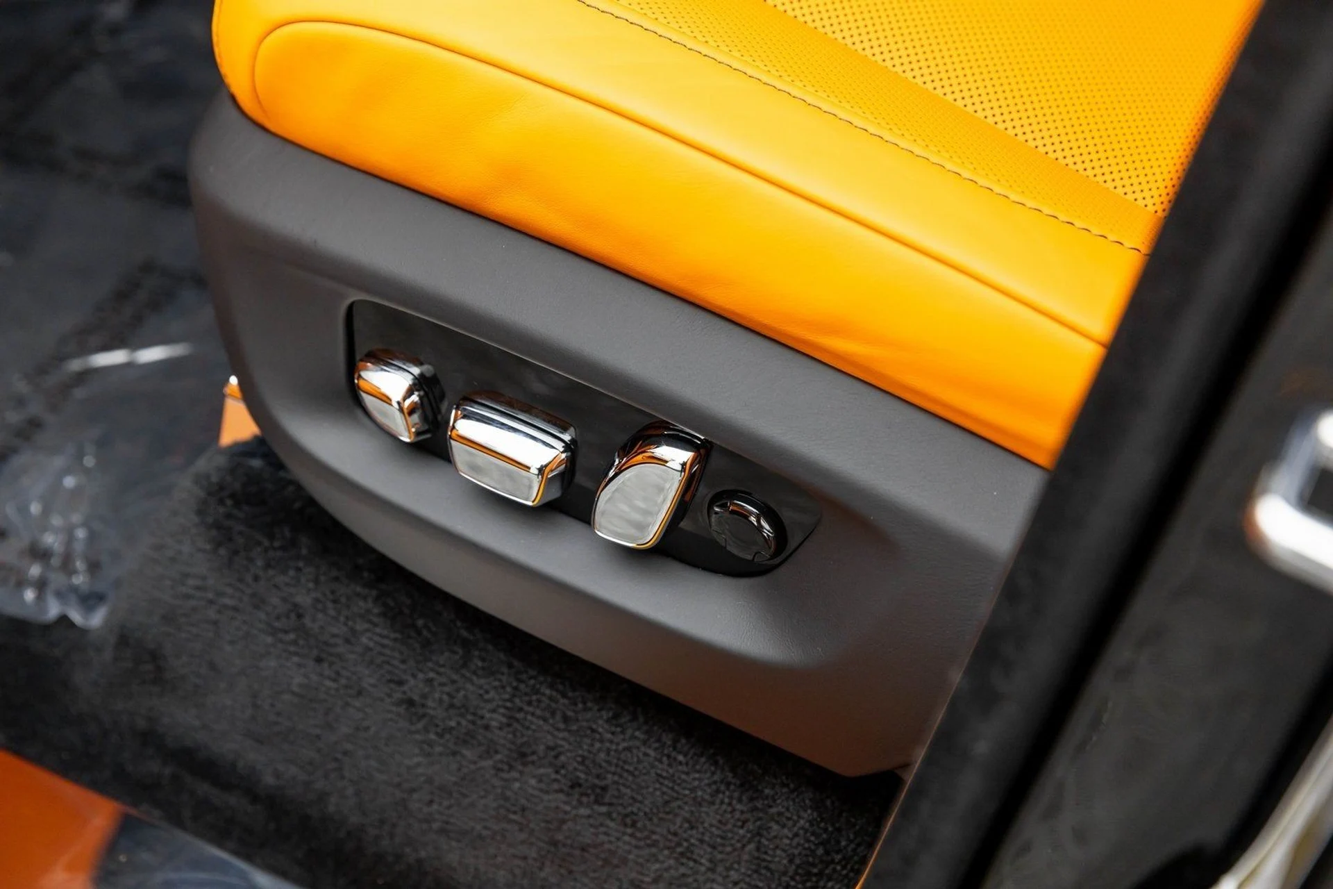 mph011_3237260160_12_e53c565345