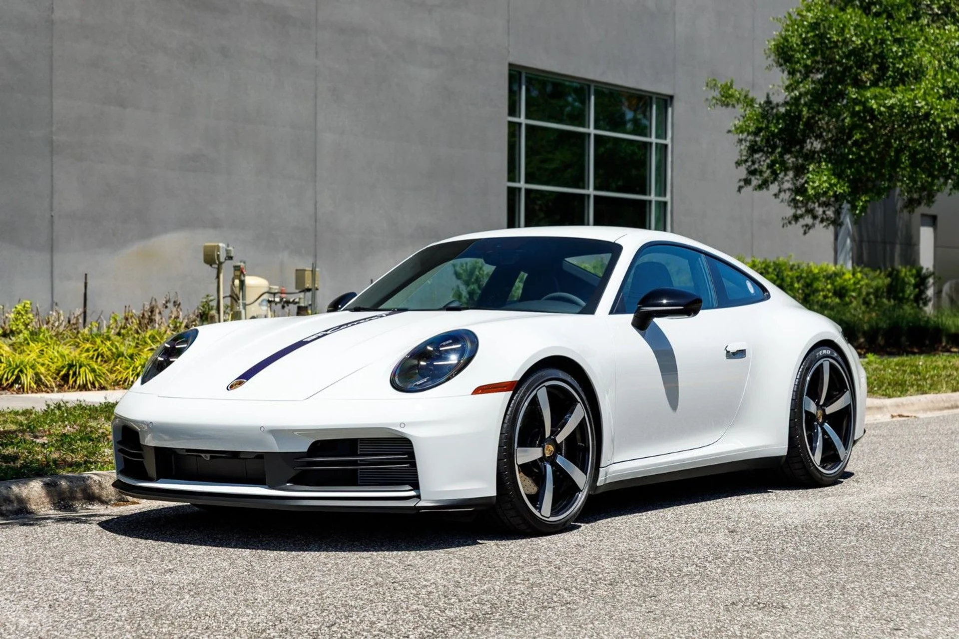 mph011_323926947_666_p12_l_0a5f567cc5