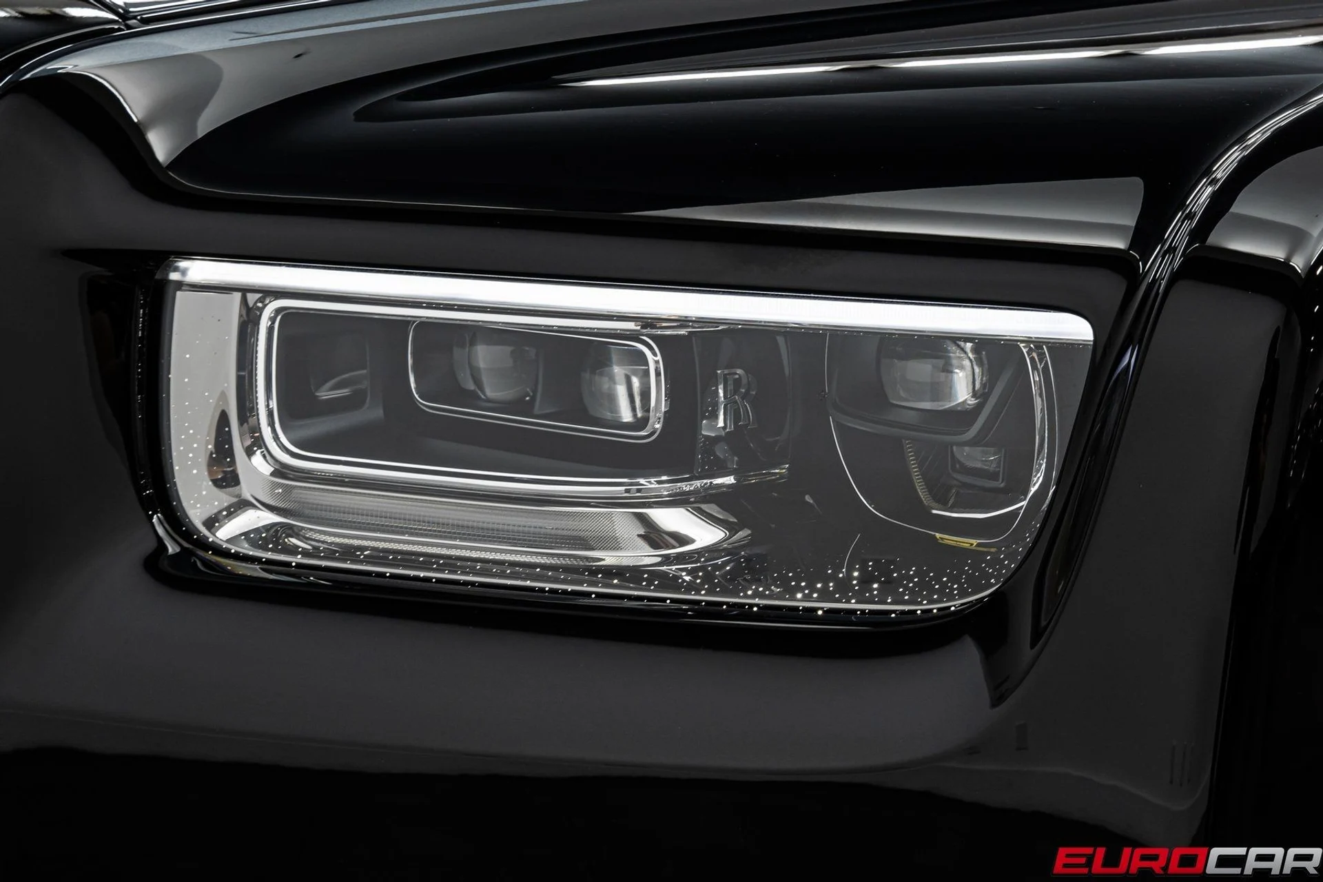 mph011_3242851801_image_12_867878e19b