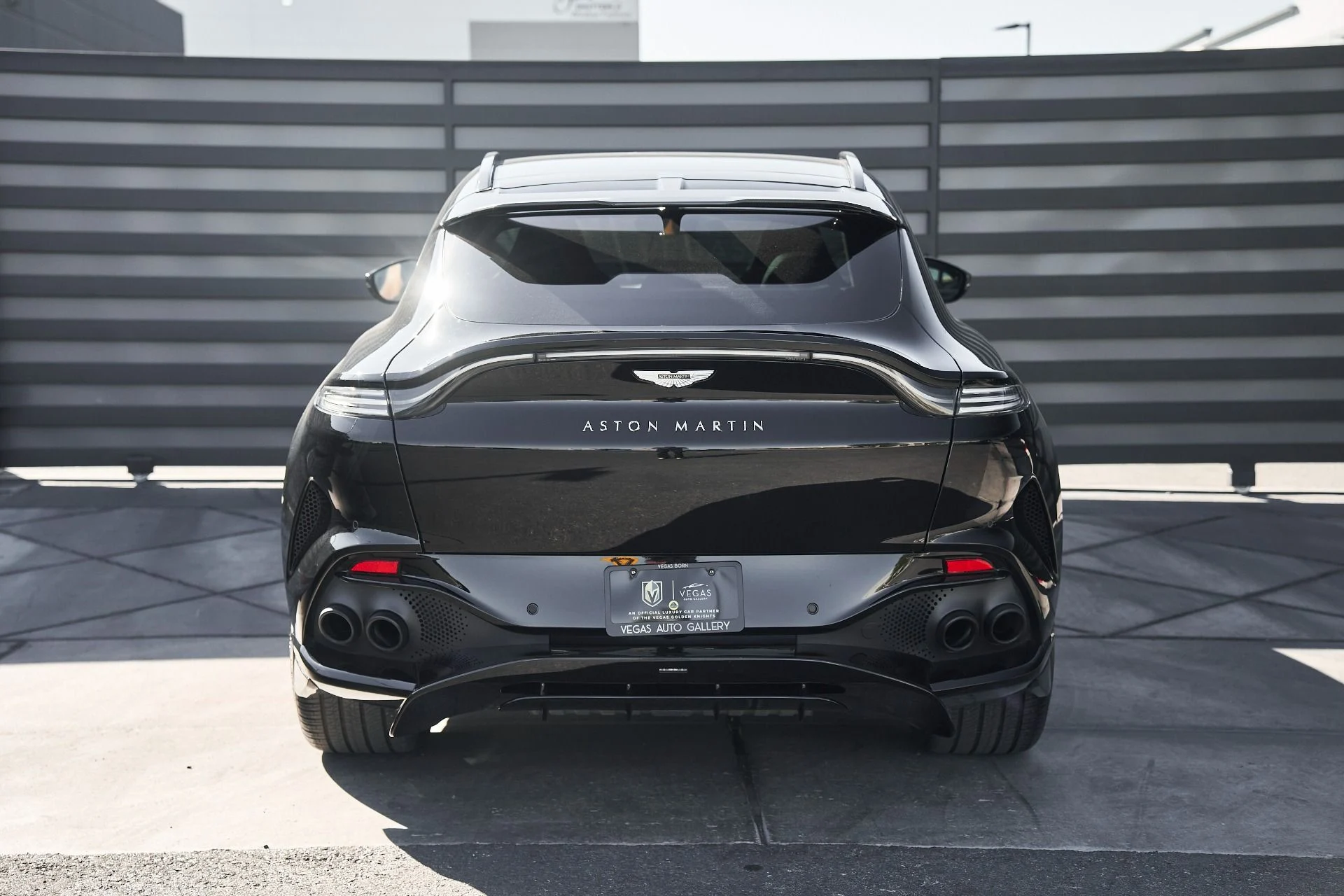 mph011_3244687127_Used_2023_Aston_Martin_DBX_707_1759982279_152ff8b72d