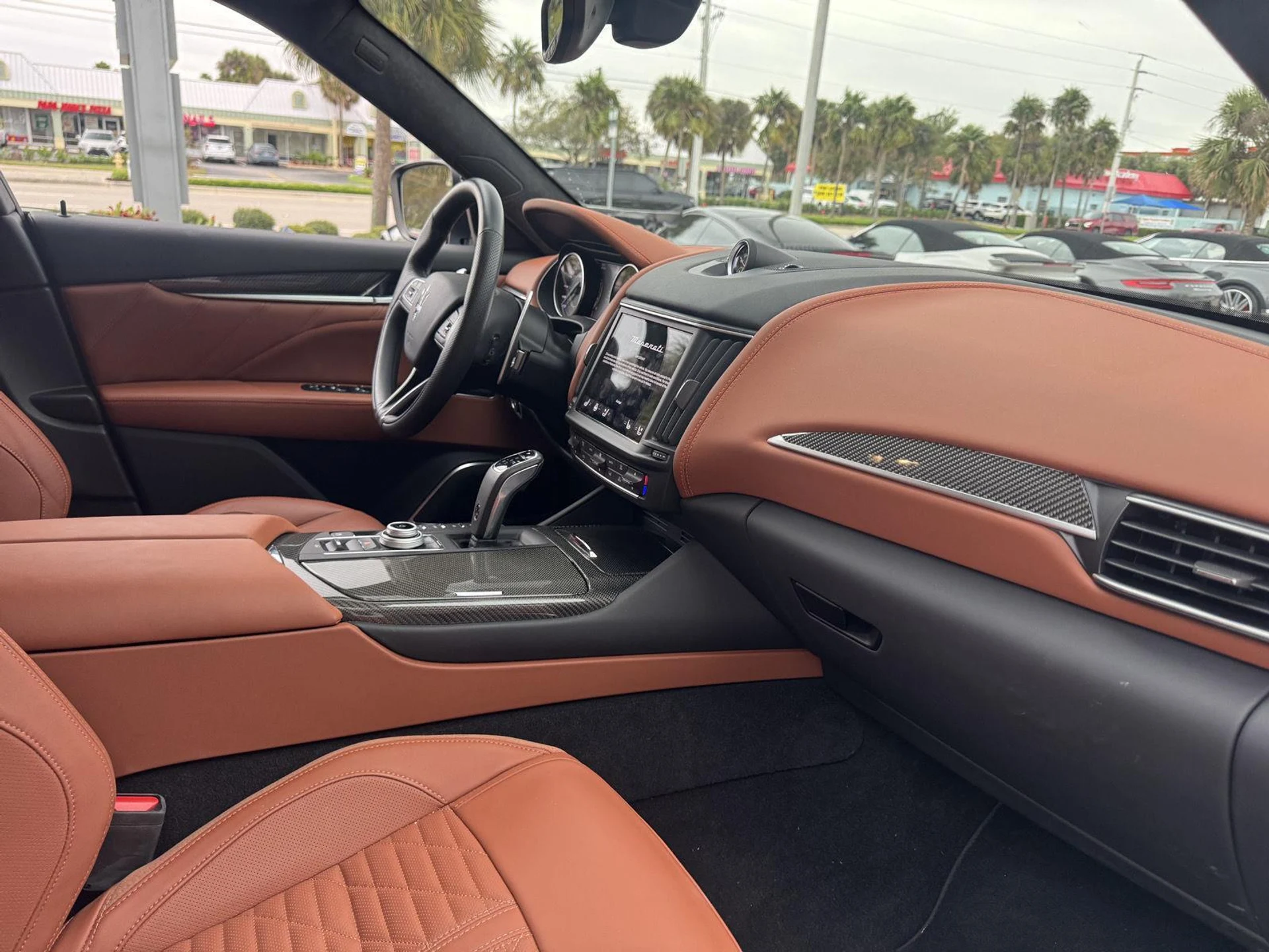 mph011_3246432814_Used_2023_maserati_Levante_F_Tributo_1773865361_bb5ee38765