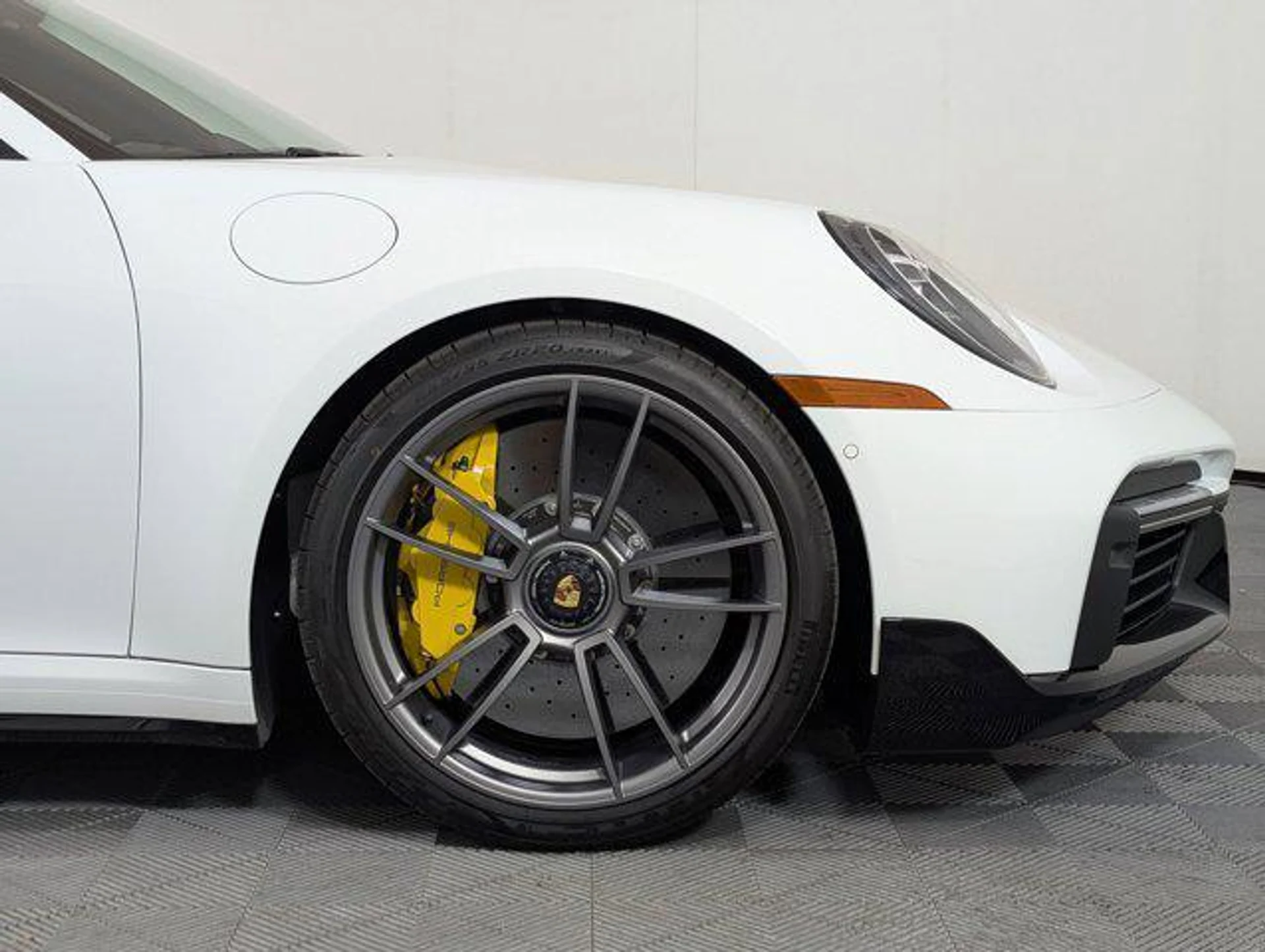 mph011_3251976890_FOX_Jha_Ev8f_Mu_Fo_VQ_Aocu86_Sfh5s_f1cda461b8