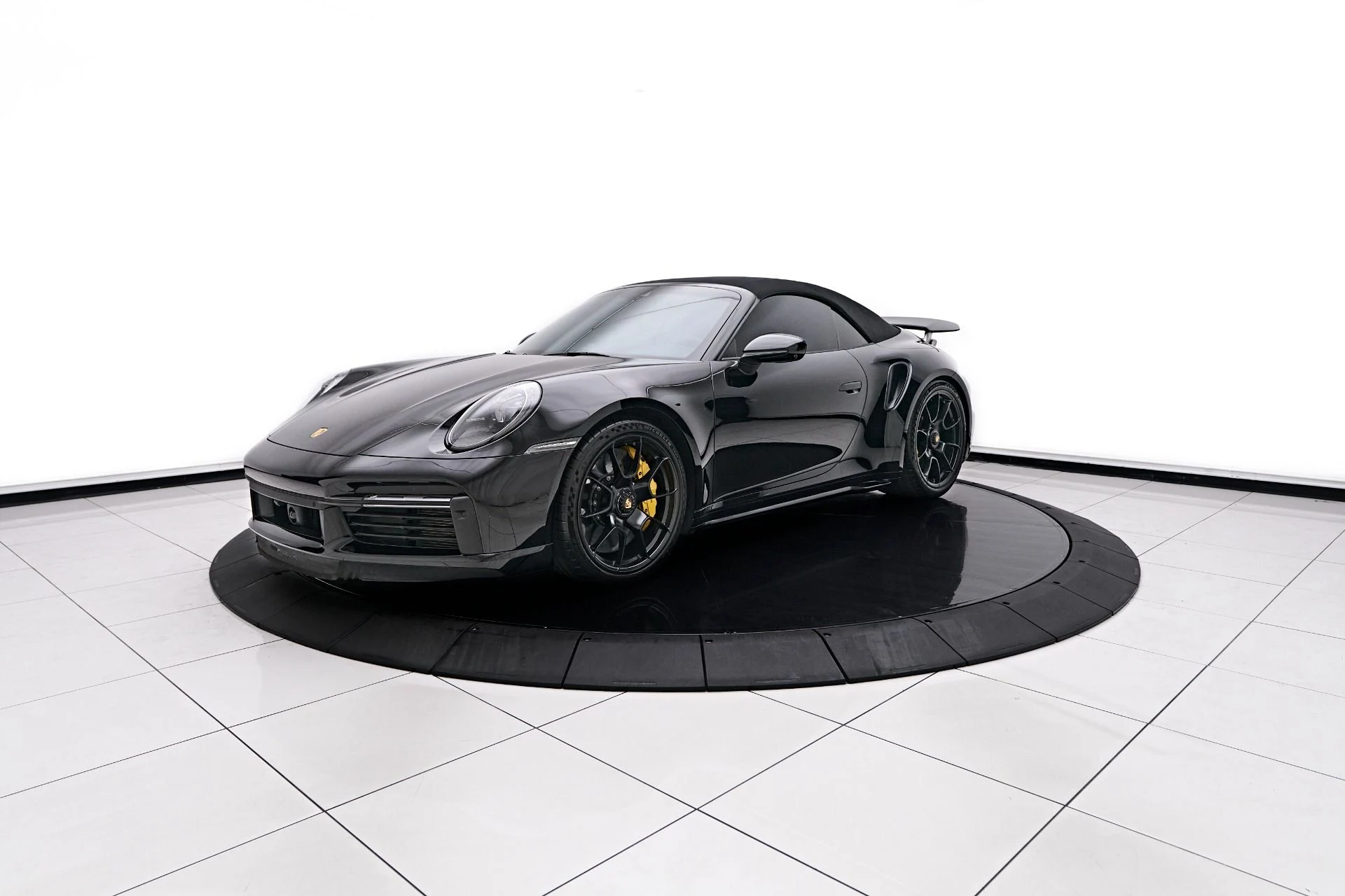 mph011_3253483319_Used_2021_Porsche_911_Turbo_S_1755568344_b9d8f29c92