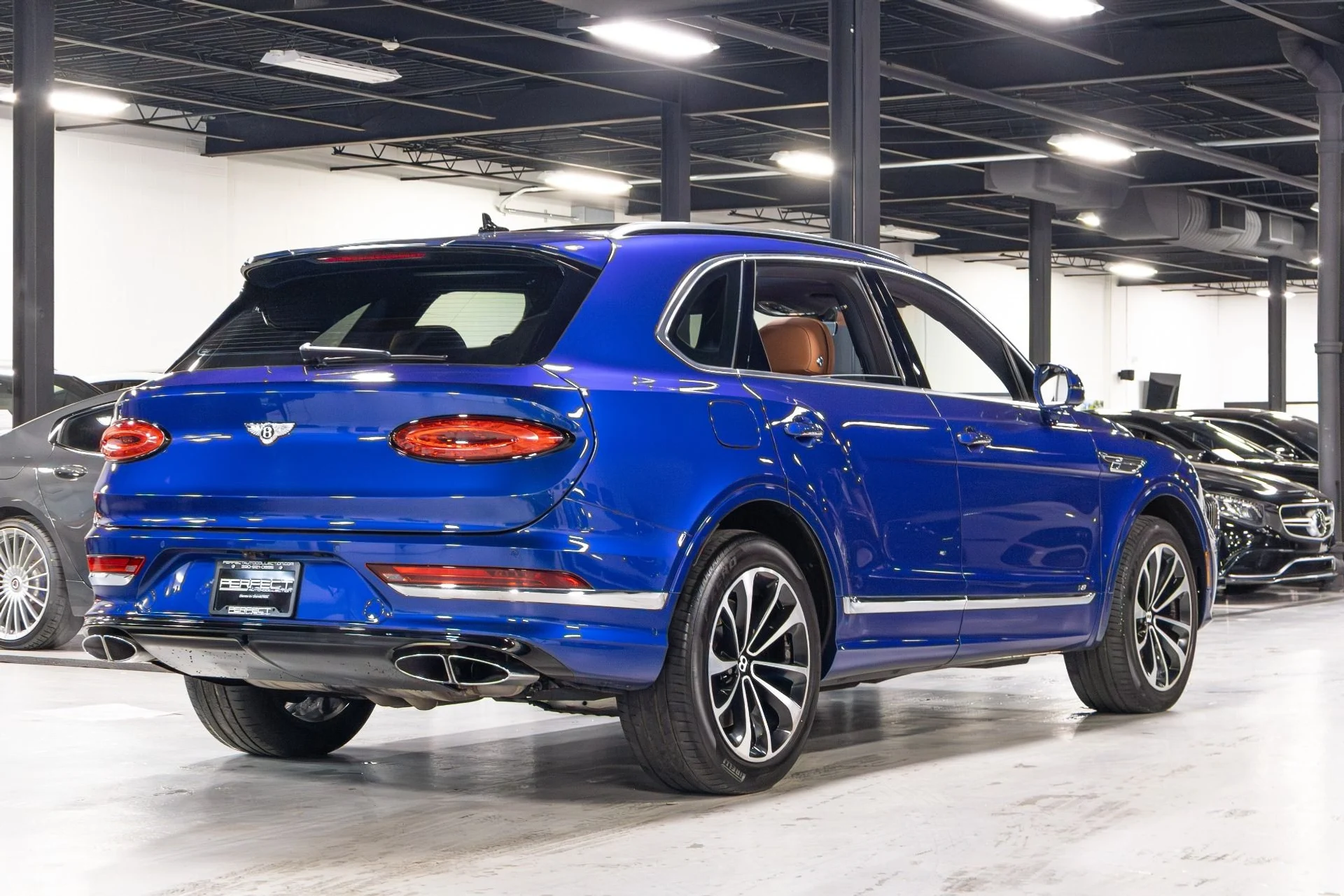 mph011_3259019063_Used_2021_Bentley_Bentayga_V8_First_Edition_1775251925_ee2cccadf6