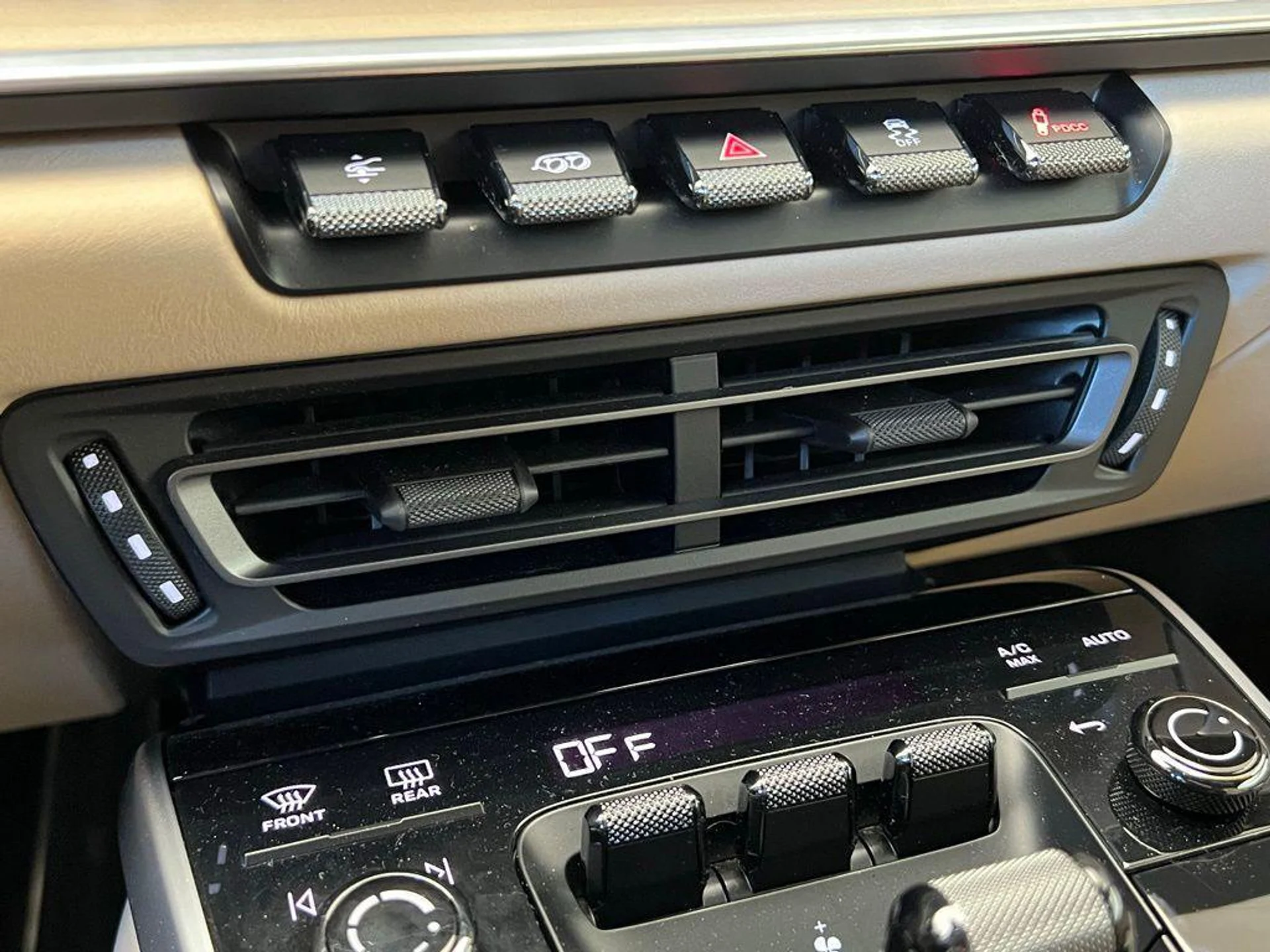 mph011_3265907090_v_Xila8k2a_N5_Fp_YP_41_Ci_GM_Oe_IIR_4_cf5c000004