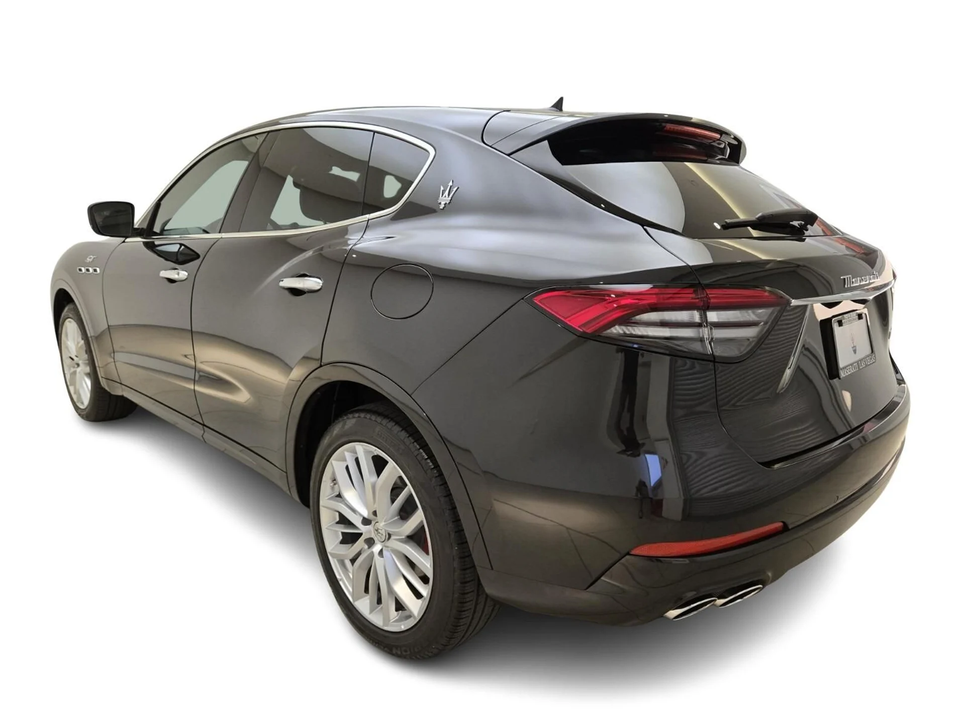 mph011_3266067819_Used_2022_Maserati_Levante_GT_1753164542_754f127097