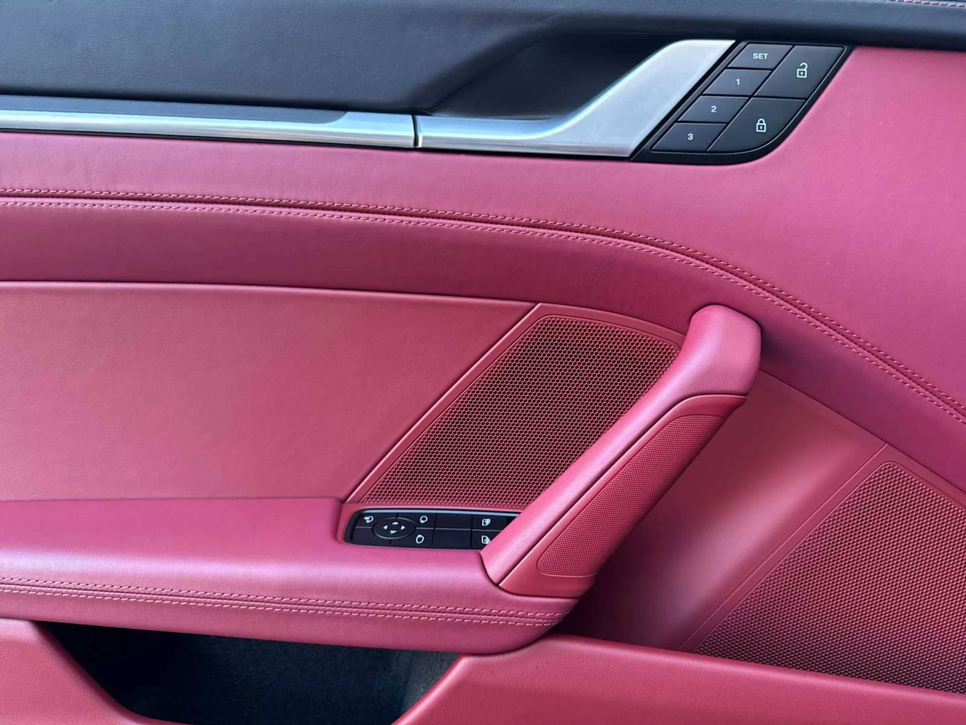 mph011_3267736768_c5c45efe30521225f89b18d38625d80fx_3463c2850c