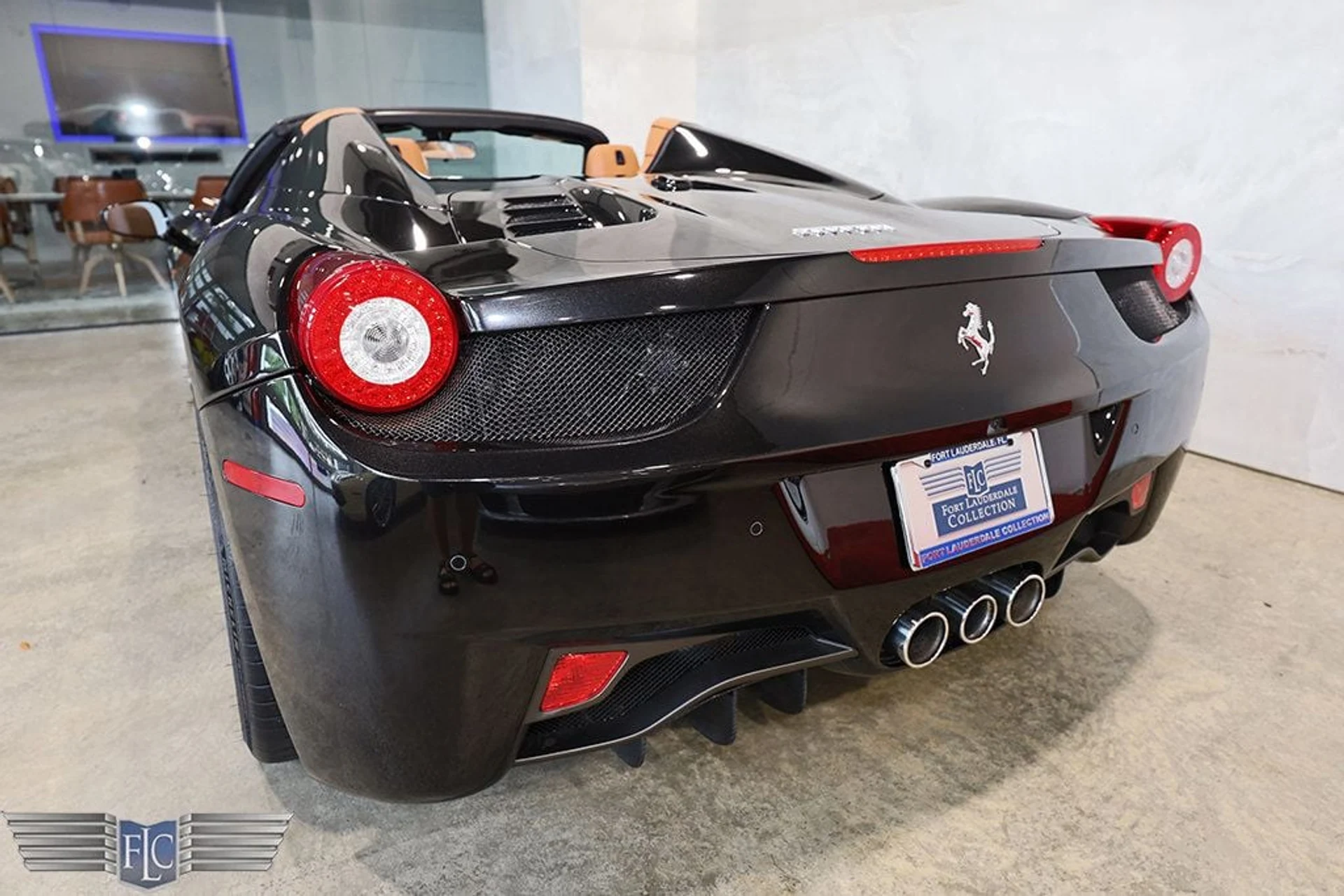 mph011_3268056038_used_2013_ferrari_458_spider_9689_23036593_12_1024_917f8aebfa