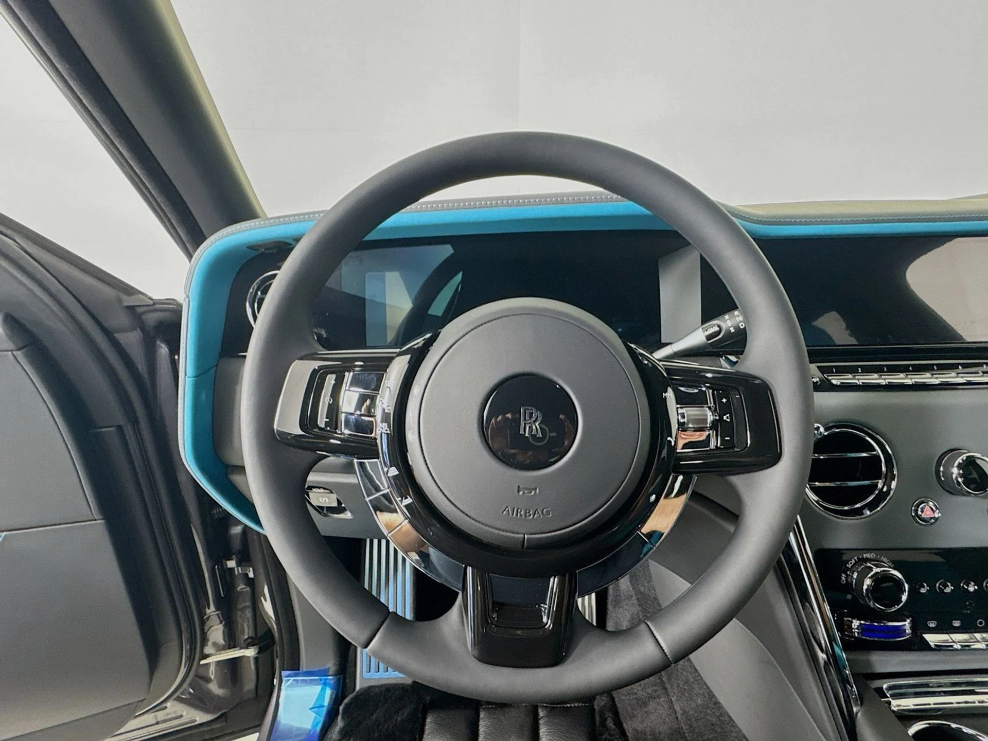 mph011_3275100598_f33aabb81bf4fb74fea7b80c56f190e1x_f75456e109