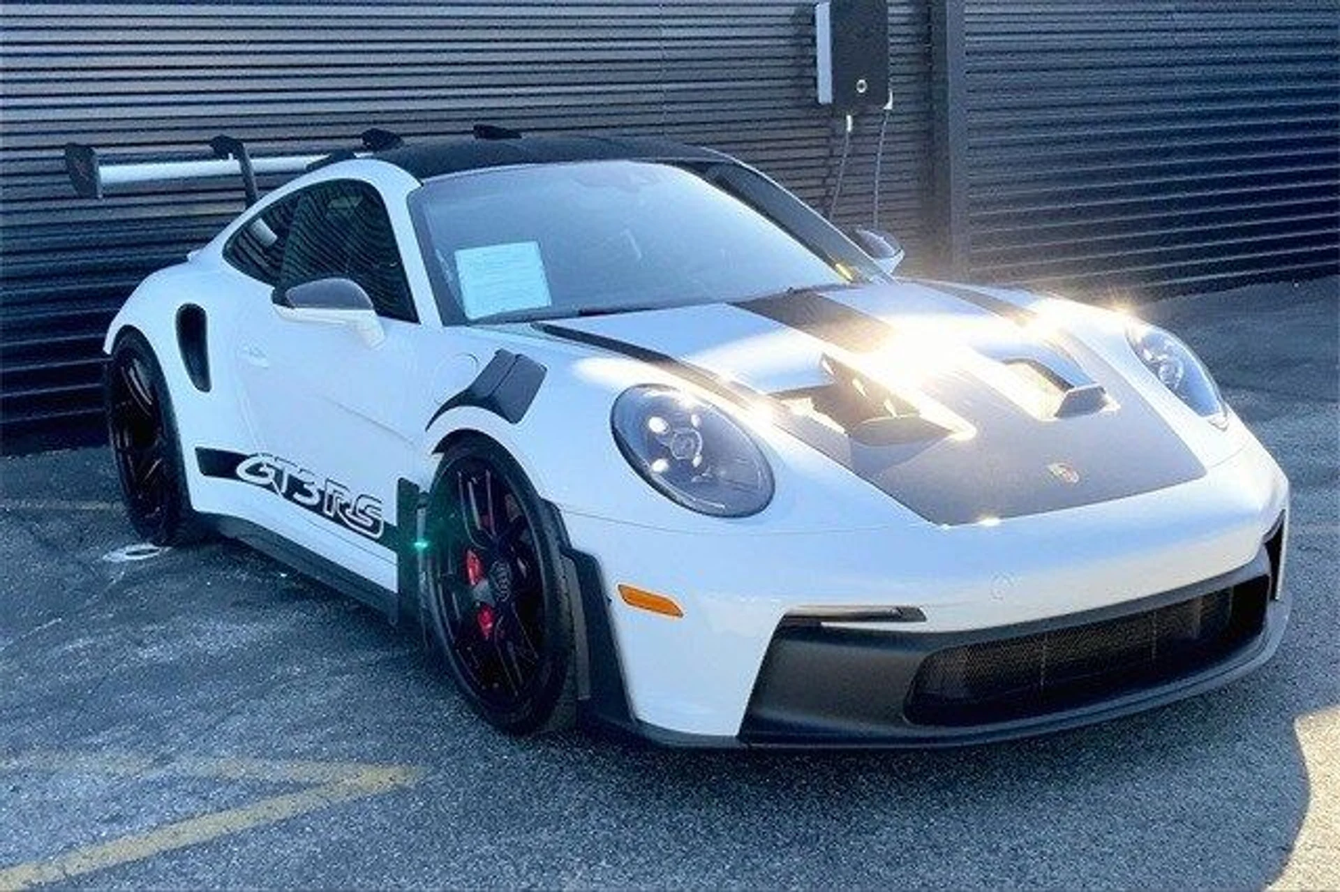 mph011_3279035176_a9e7d4deb6aebabcc7e977a8e3d7dab6x_d70e56bc63