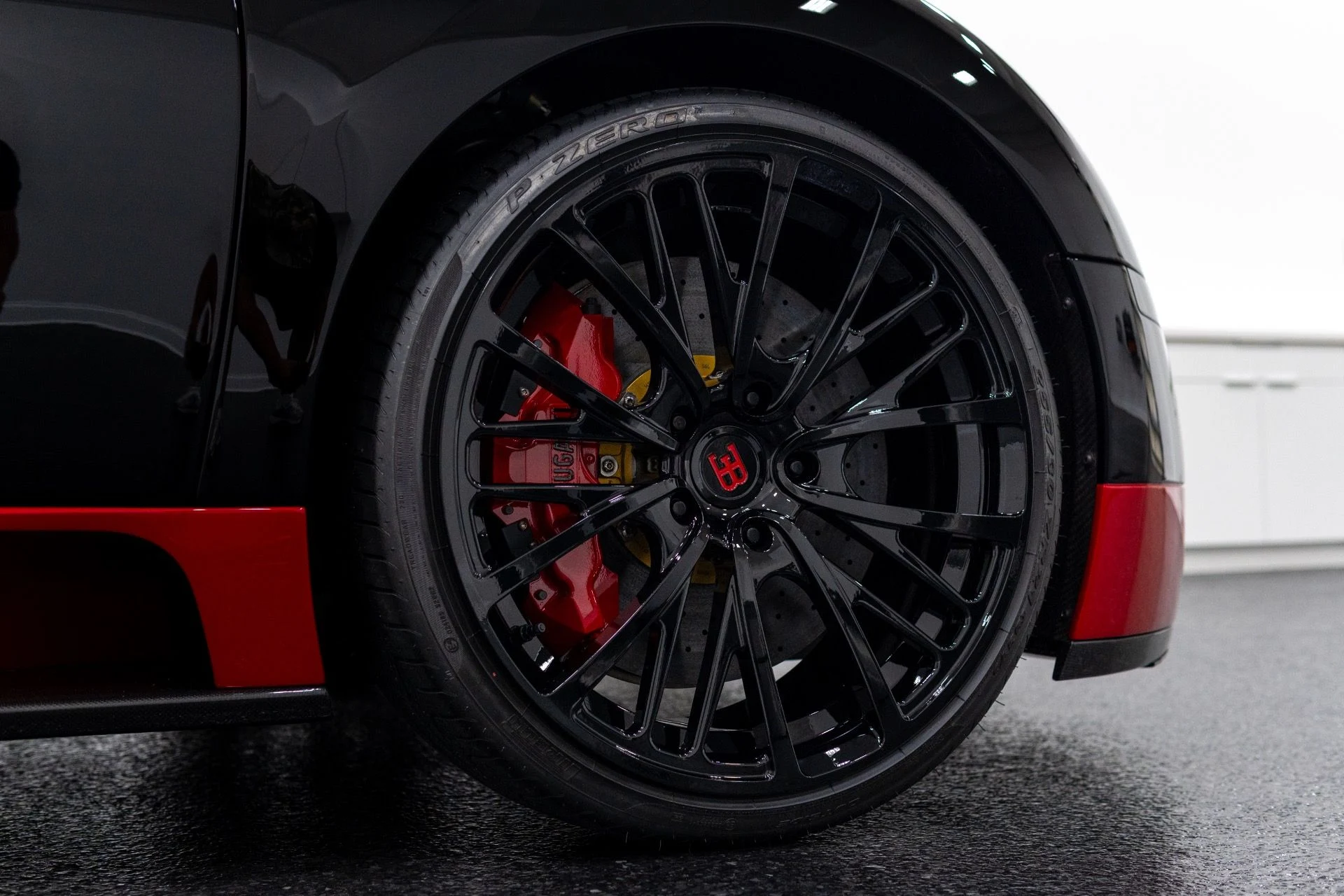 mph011_3280582535_Used_2008_Bugatti_Veyron_164_1769463944_5e737da488