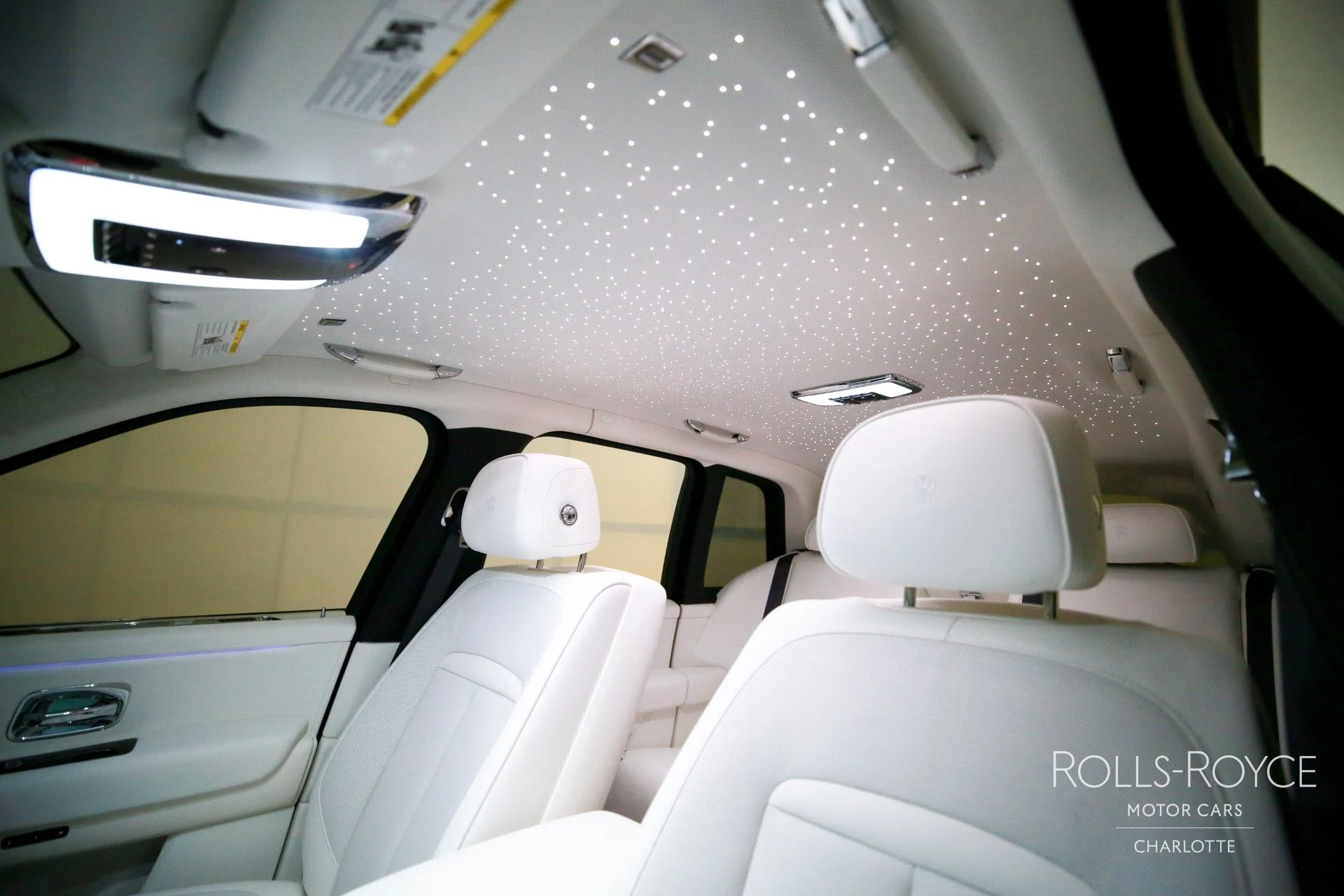 mph011_3280839323_Used_2025_Rolls_Royce_Cullinan_1755801103_a8a34c3f4c