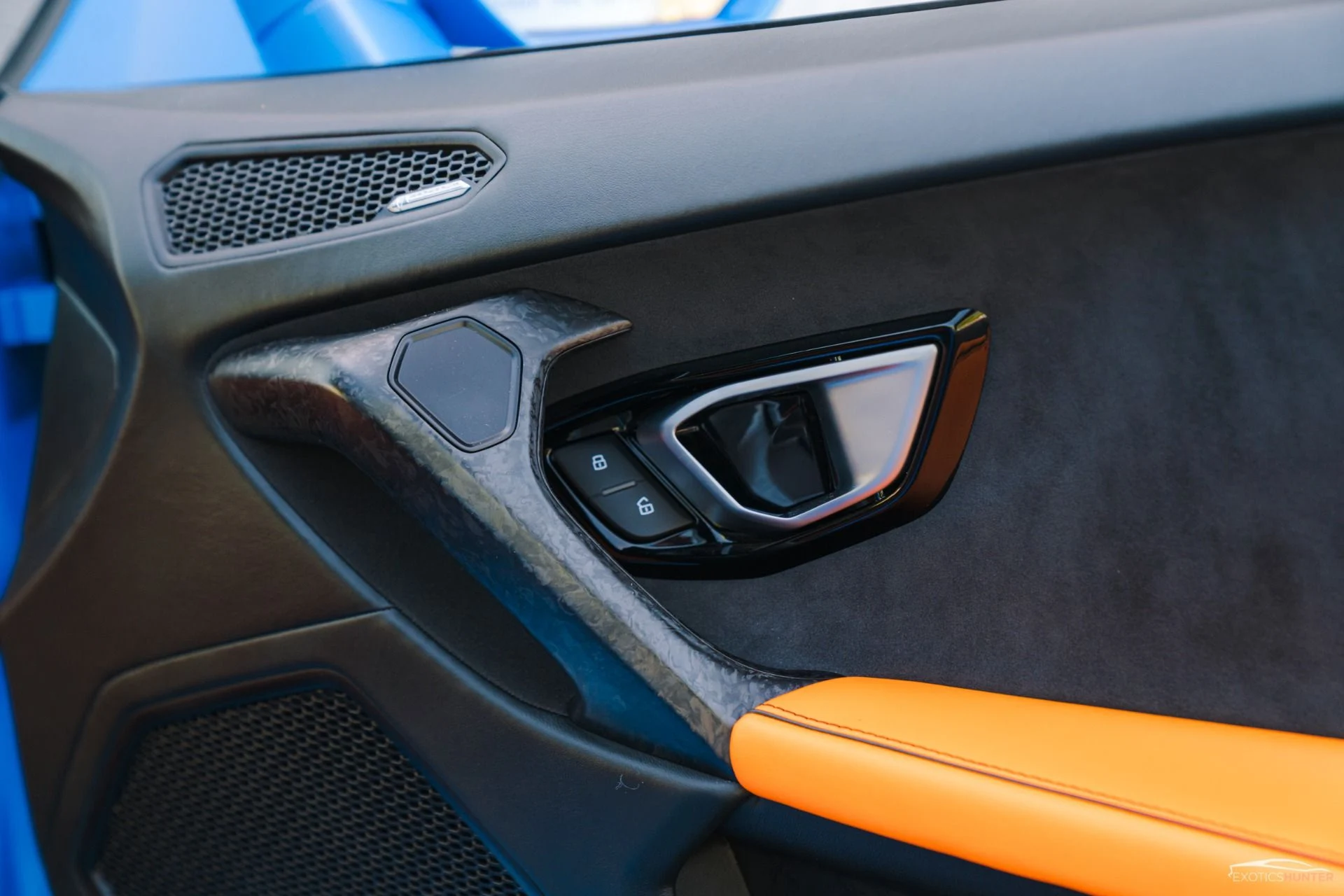mph011_3285270631_Used_2020_Lamborghini_Huracan_EVO_Blu_Aegeus_Matte_Paint_w_Orange_Leather_Sensonum_Audio_1781046244_b5d6dcf9eb