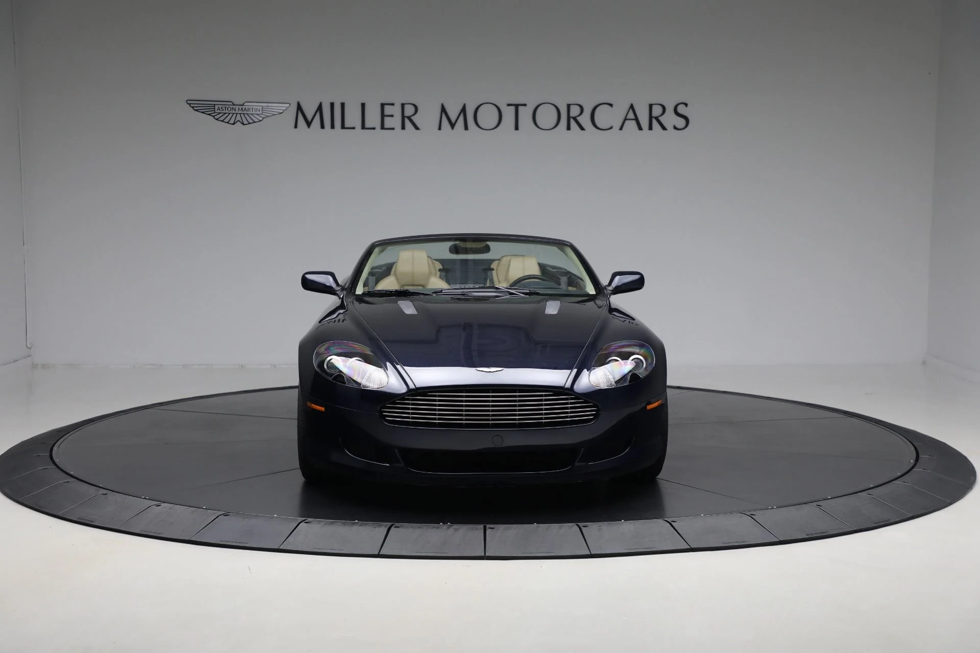 mph011_3285863029_Used_2007_Aston_Martin_DB_9_Volante_dd023f13b0