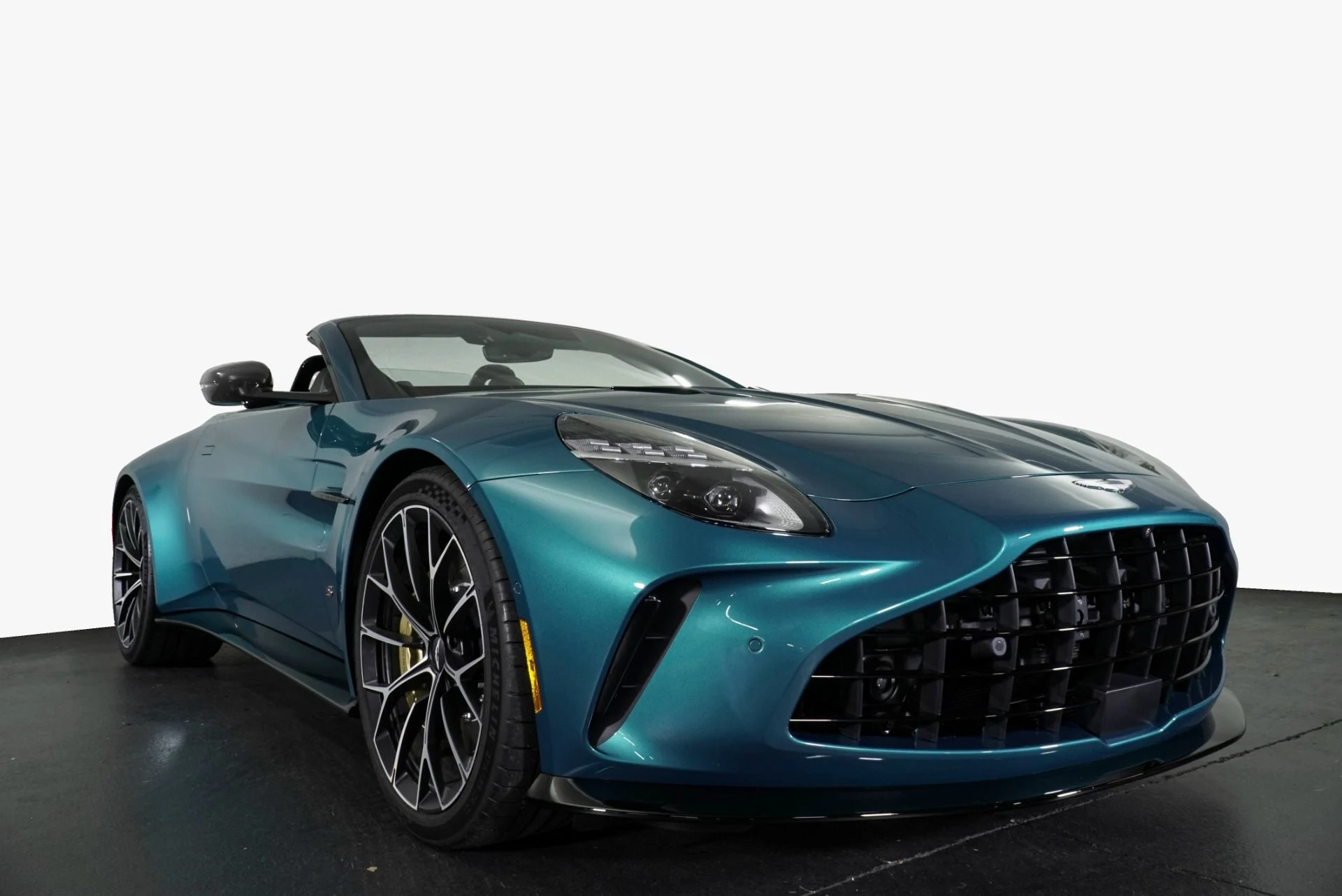 mph011_3286482797_New_2026_Aston_Martin_Vantage_S_1768453655_0875c884ab
