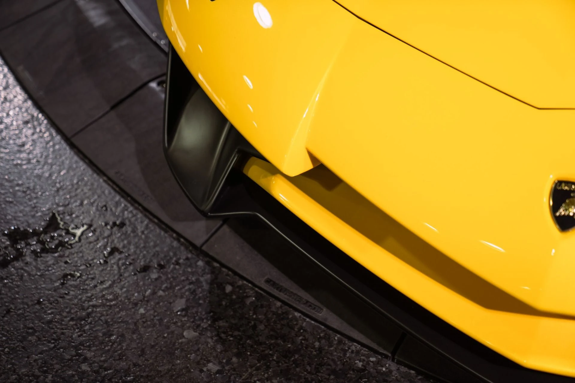 mph011_3288551150_Used_2016_Lamborghini_Aventador_LP_750_4_SV_Full_Carbon_Interior_with_Carbon_Seats_1792521135_0b1baeb1ab
