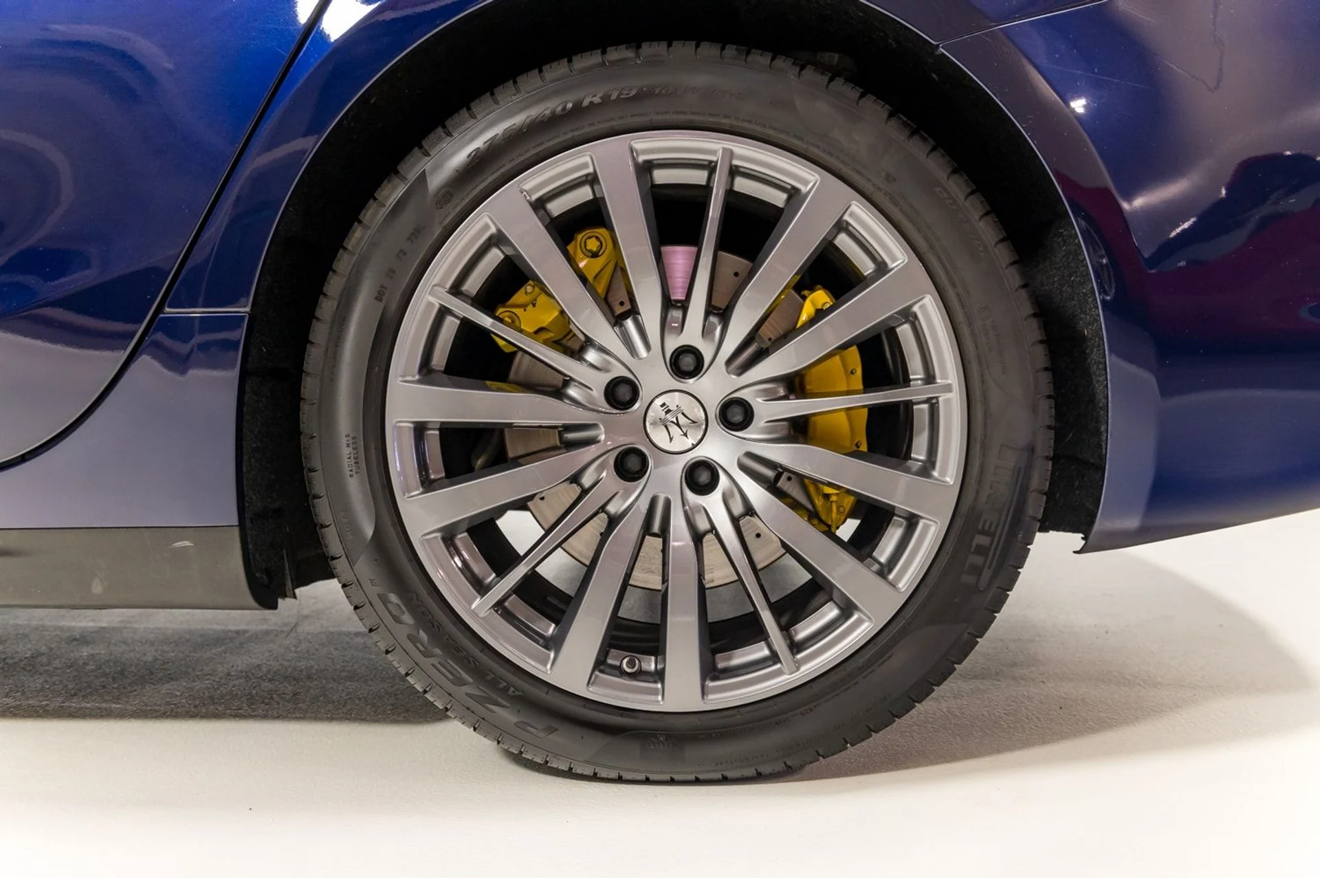 mph011_3292757762_6e794a79be21445db8a2437bedf8b231_5e15a32760