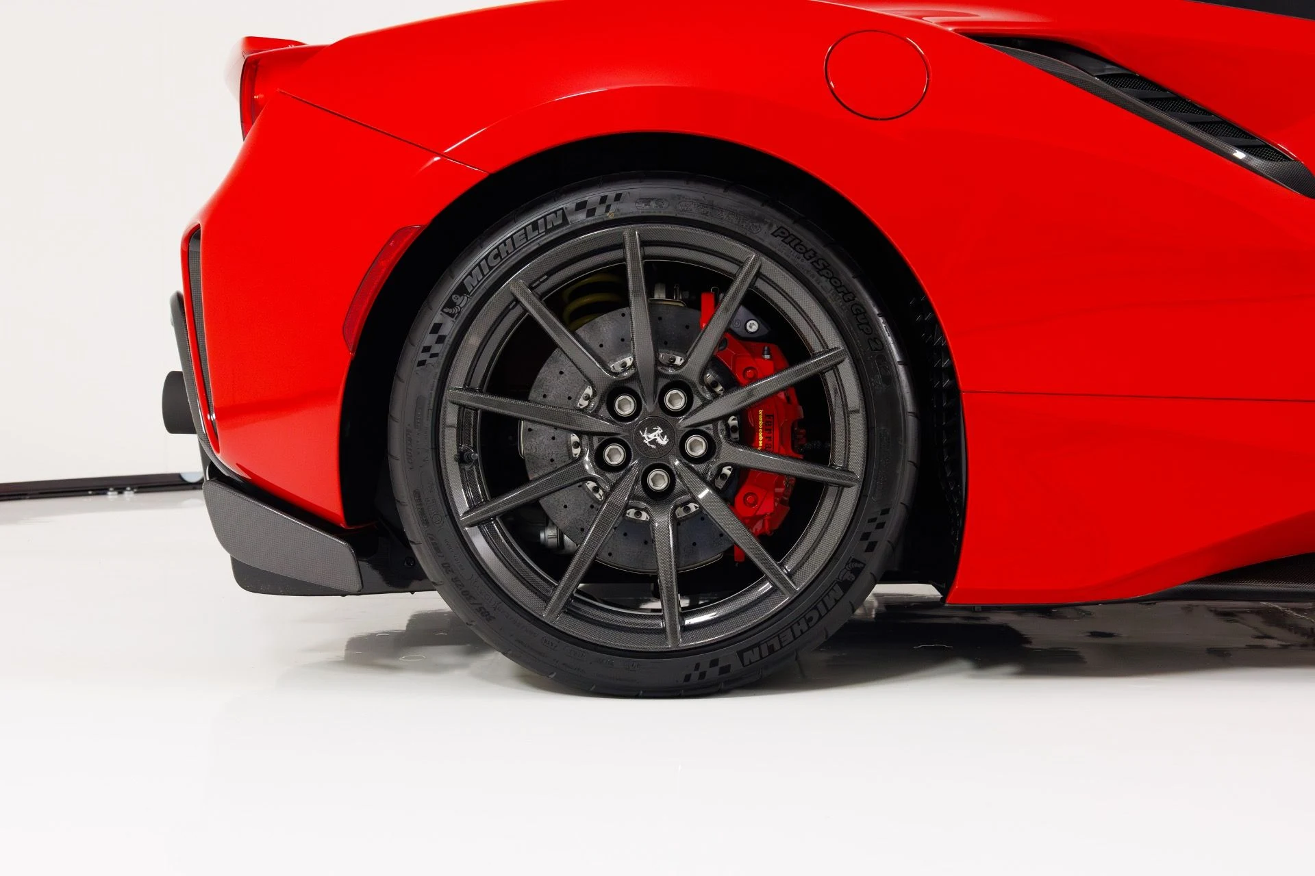 mph011_3299817873_Used_2019_Ferrari_488_Pista_1772733819_4cc10870e4