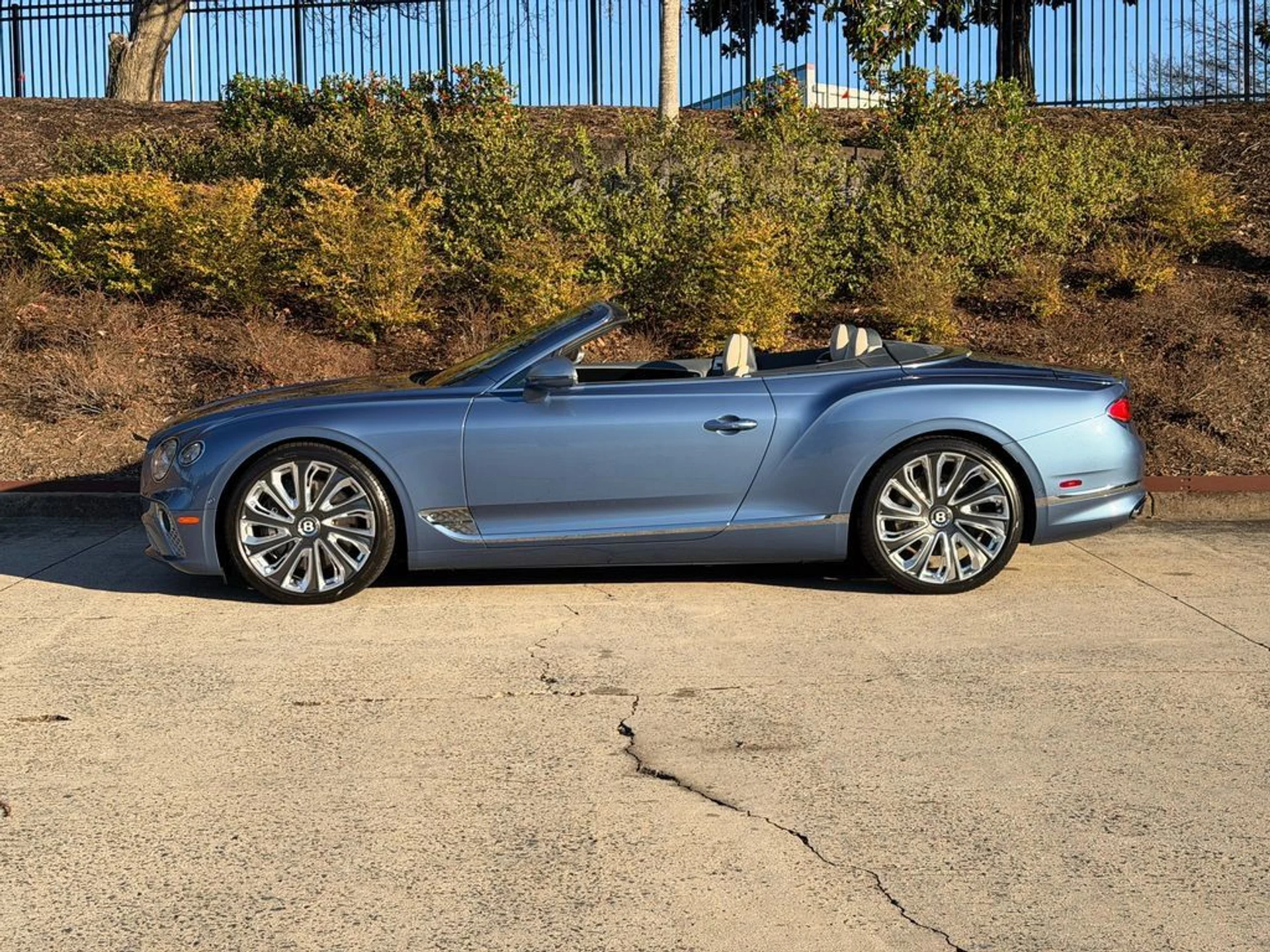 mph011_3300856947_c640338625e440d5aee6b2ac4d85e1d5_ff262e9051