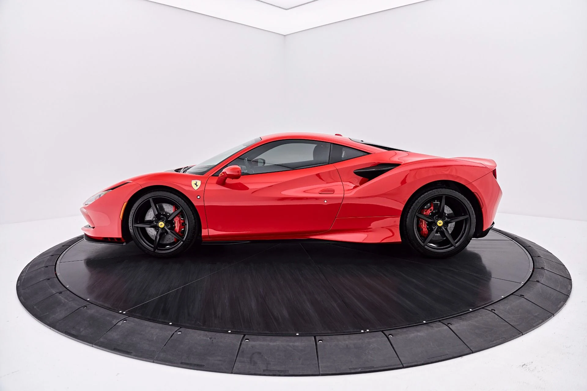 mph011_3303037137_Used_2020_Ferrari_F8_Tributo_Base_1787788372_83d308f2f4