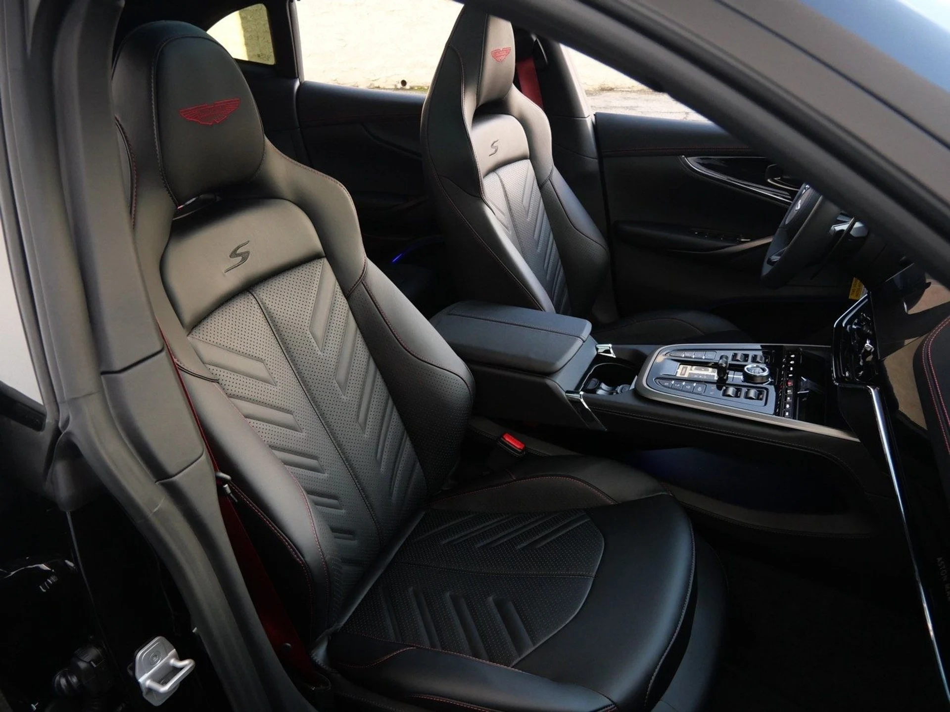 mph011_3303192570_28ba8cd37eb0f5e7d80fc0f17dc9d34ax_5f82c899b5