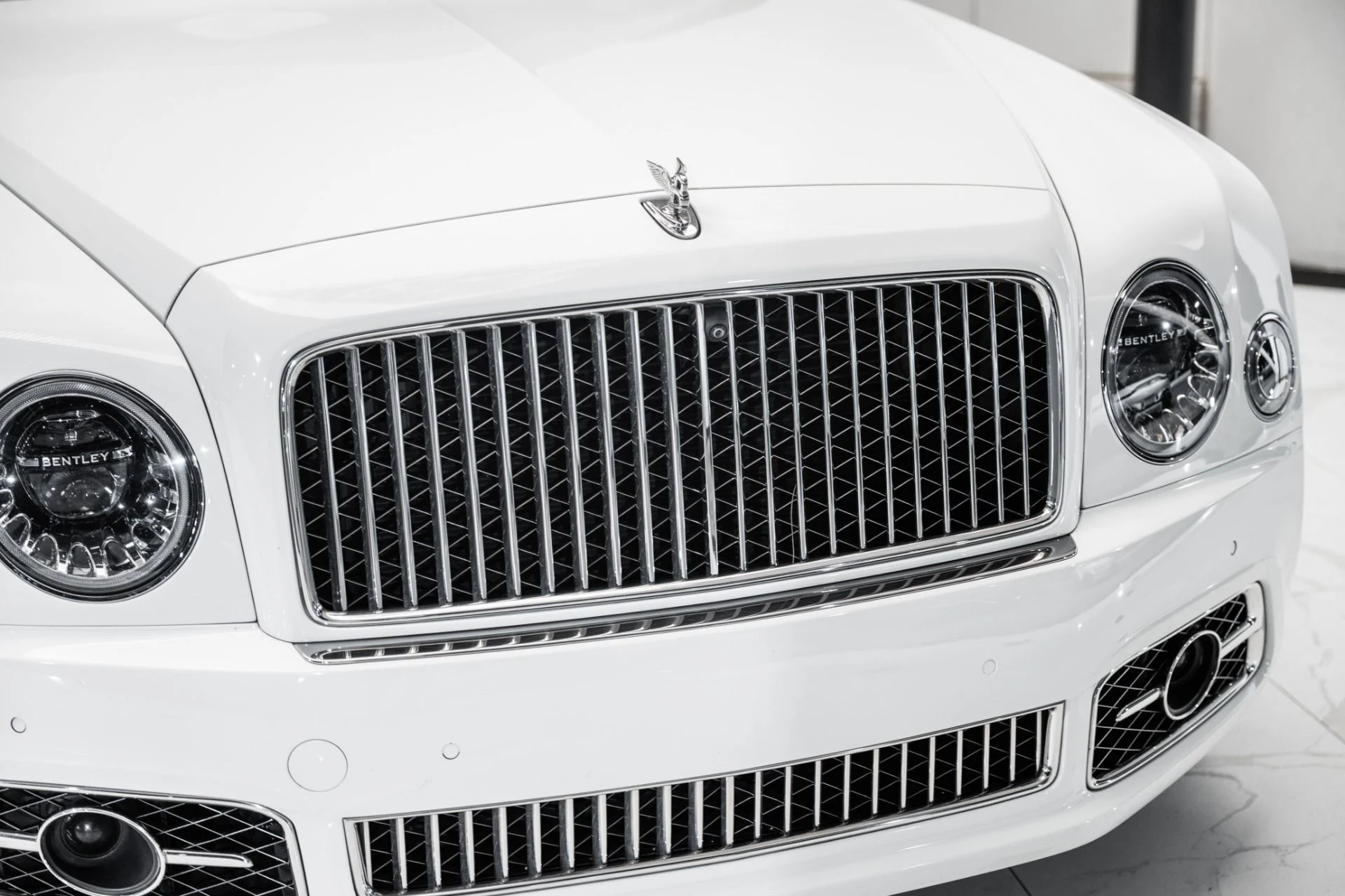 mph011_3305215794_Used_2017_Bentley_Mulsanne_Speed_1758377888_841ae40ac4