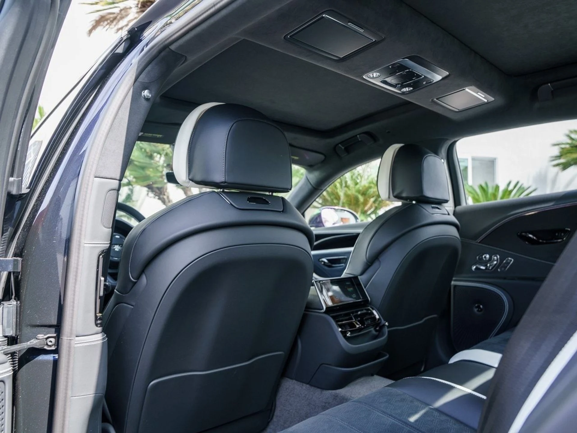 mph011_3318077231_d0bca912dc5d34a1d726f2736626edbfx_96d670e6e8