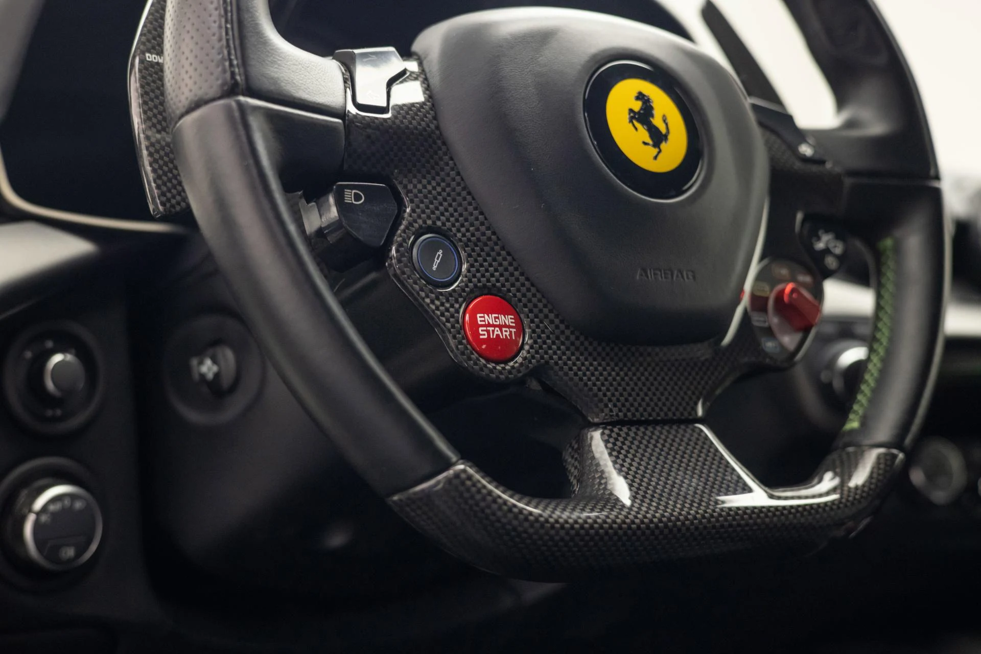 mph011_3321491801_Used_2014_Ferrari_F12berlinetta_Berlinetta_1755332496_4fd66d9562