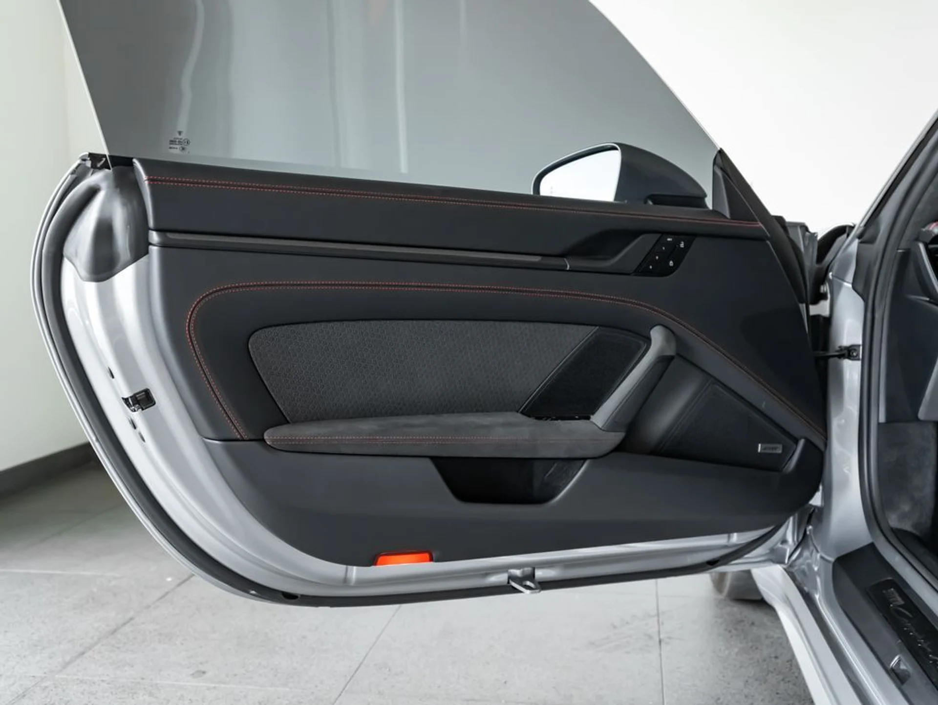 mph011_3340198336_ca0cb4eb8a5a6cec6044ee0ede38e440_c033292027