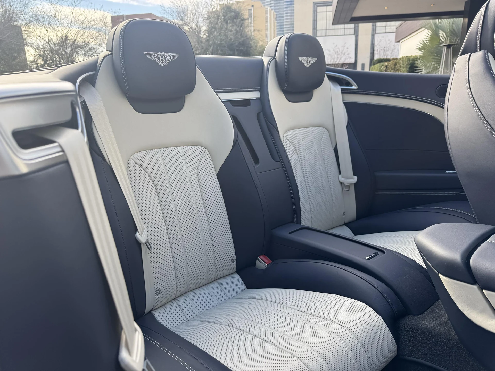 mph011_3341283205_492951149_69818eb6450d3178a6126382_9b3ede731a