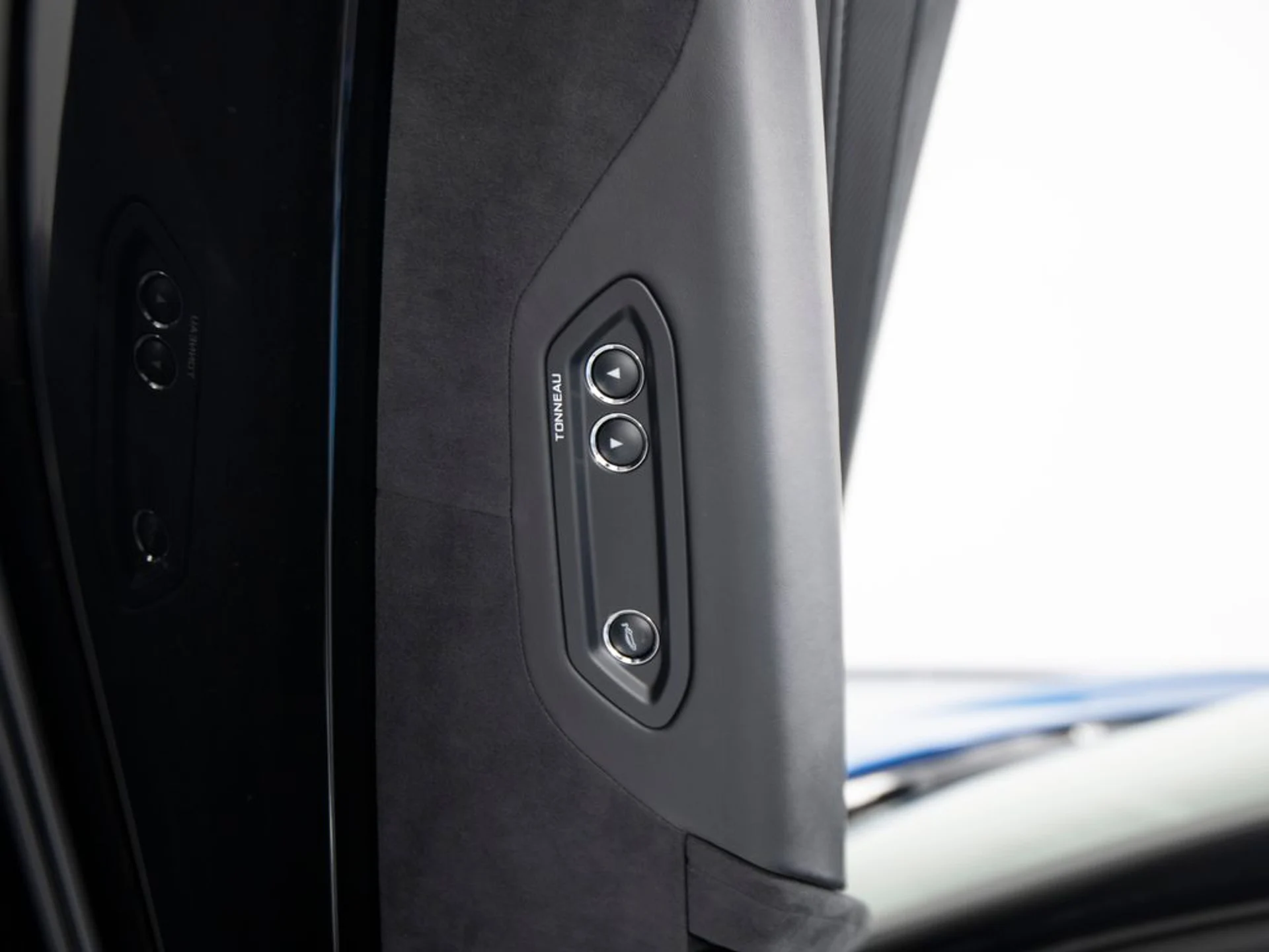 mph011_3352470275_d577f9afa97b7d35fd364028c7305e98x_36e31b9d43