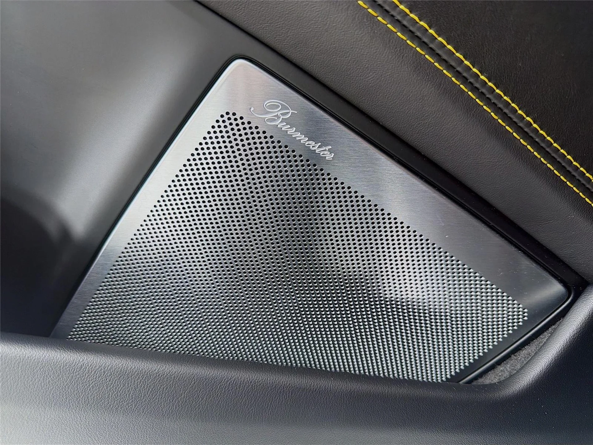 mph011_3353784951_f856174b60b38c30e6e68ff00644082e_774b823f3f