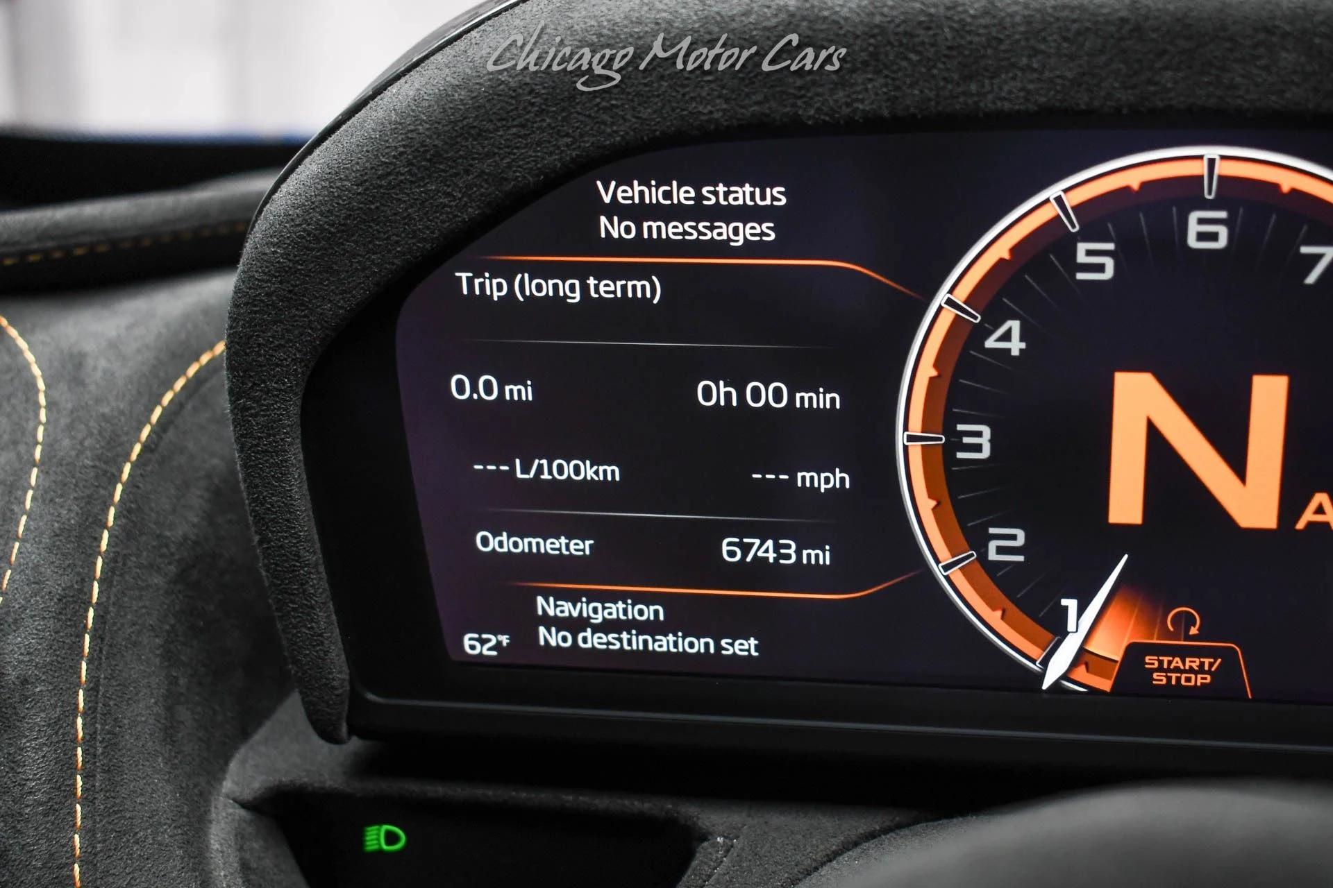 mph011_3355149442_10336_p12_l_9f454b1eee