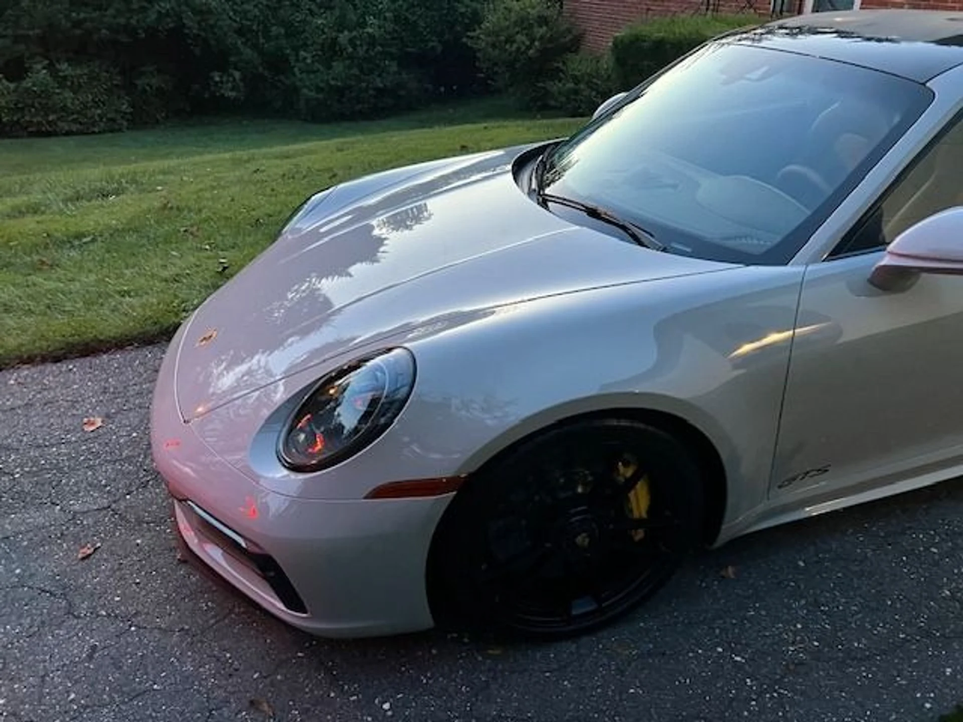 mph011_3355299259_Used_2024_Porsche_911_Carrera_GTS_1758841255_d8f8bcb03f