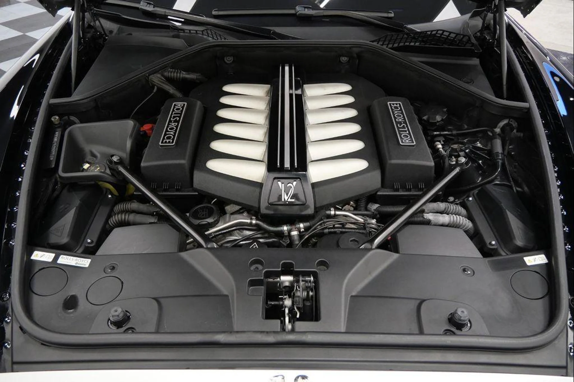 mph011_3360631261_KE_Qiri4o4c375_G_Hwch5w_Tf_B2ko_E_18640d88ca