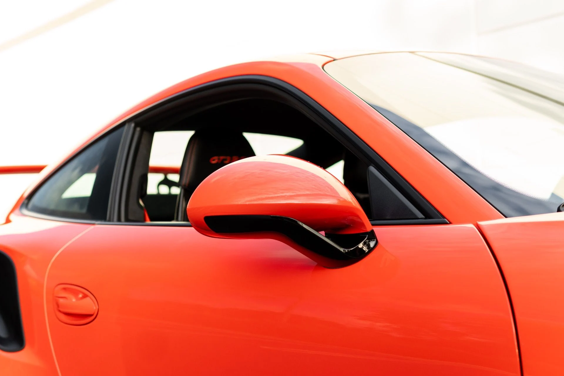 mph011_3363871654_Used_2016_Porsche_911_GT_3_RS_1766773556_a5fba697bf