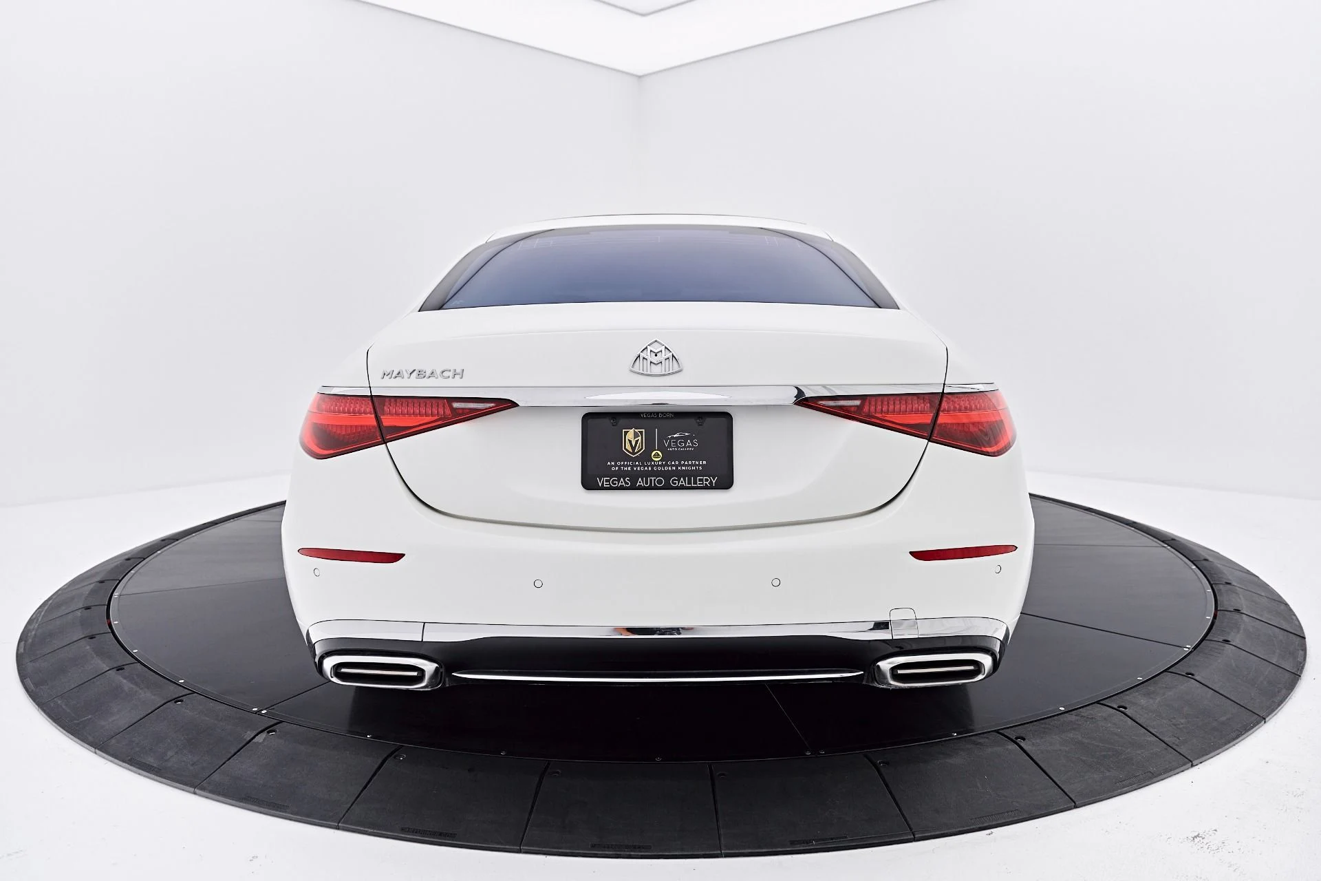 mph011_3373692097_Used_2022_Mercedes_Benz_S_Class_Maybach_S_580_1788213223_4205d79e9a