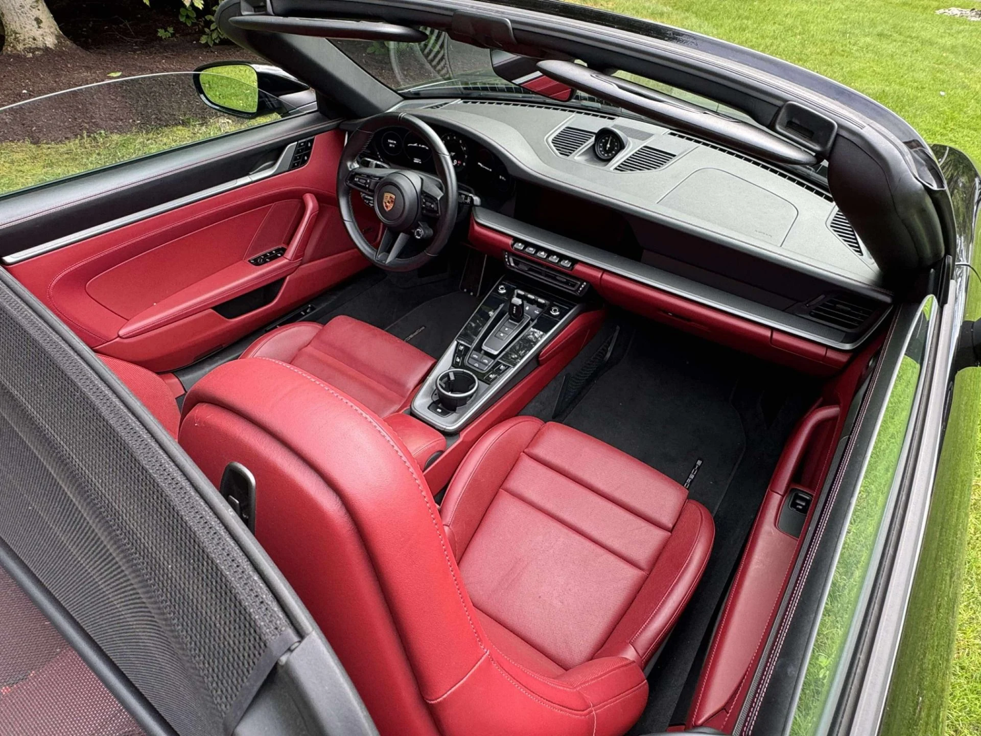 mph011_3375919131_Used_2021_Porsche_911_Carrera_S_1753810917_0721e72146