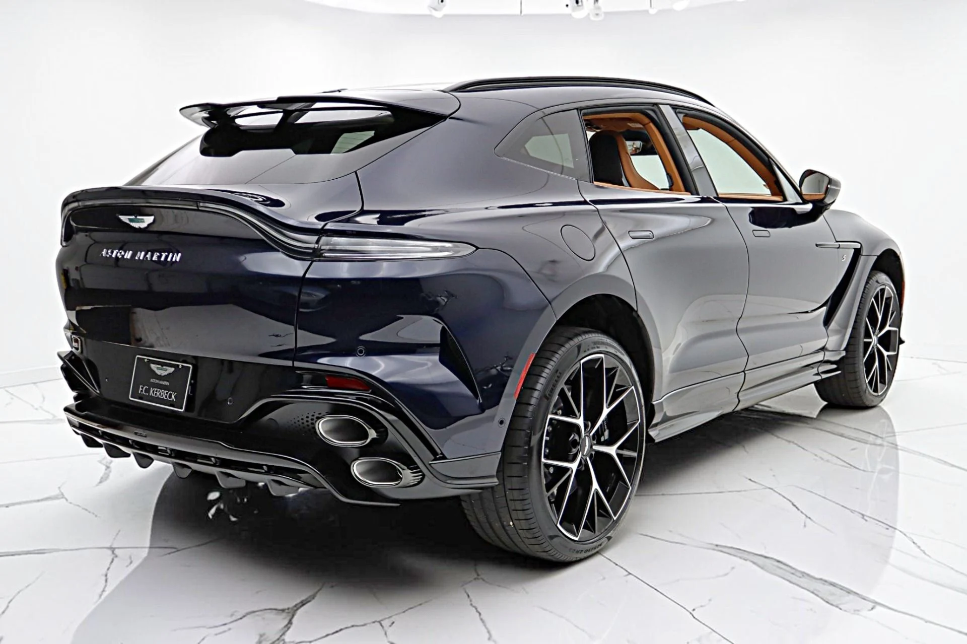 mph011_3378260926_New_2026_Aston_Martin_DBX_S_a1d9a60999