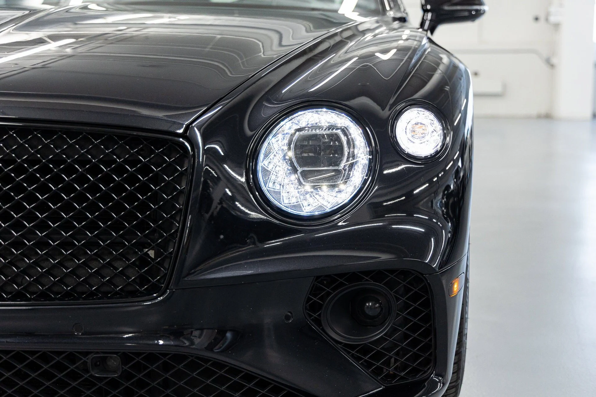 mph011_3379029656_16f62d3b021ae11764b9713b6d93ee5dx_e27cf23242