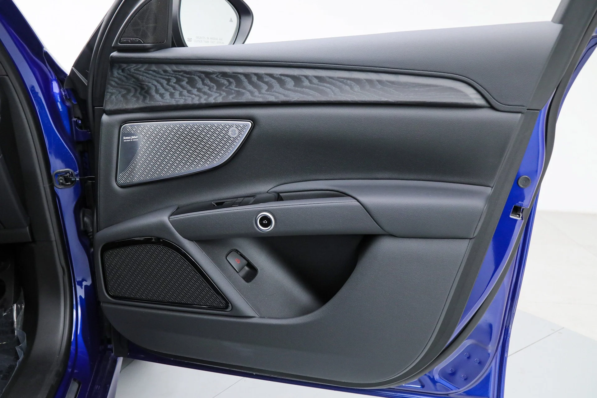 mph011_3383125863_817f1bb644fc2e89e42b17351a5df97d_2798152690