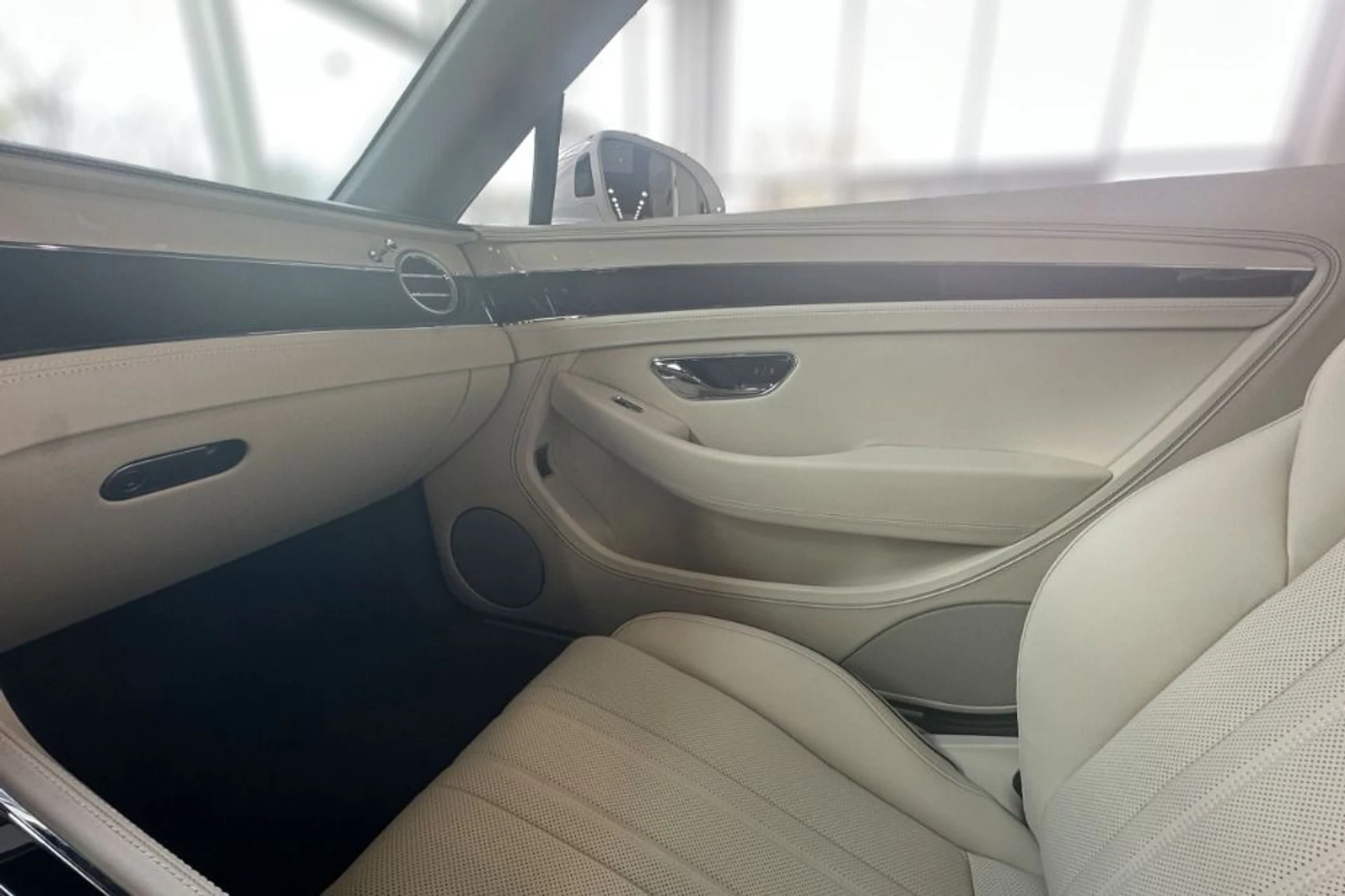 mph011_3395084755_New_2026_Bentley_Continental_GT_1777983882_b282e0bce8