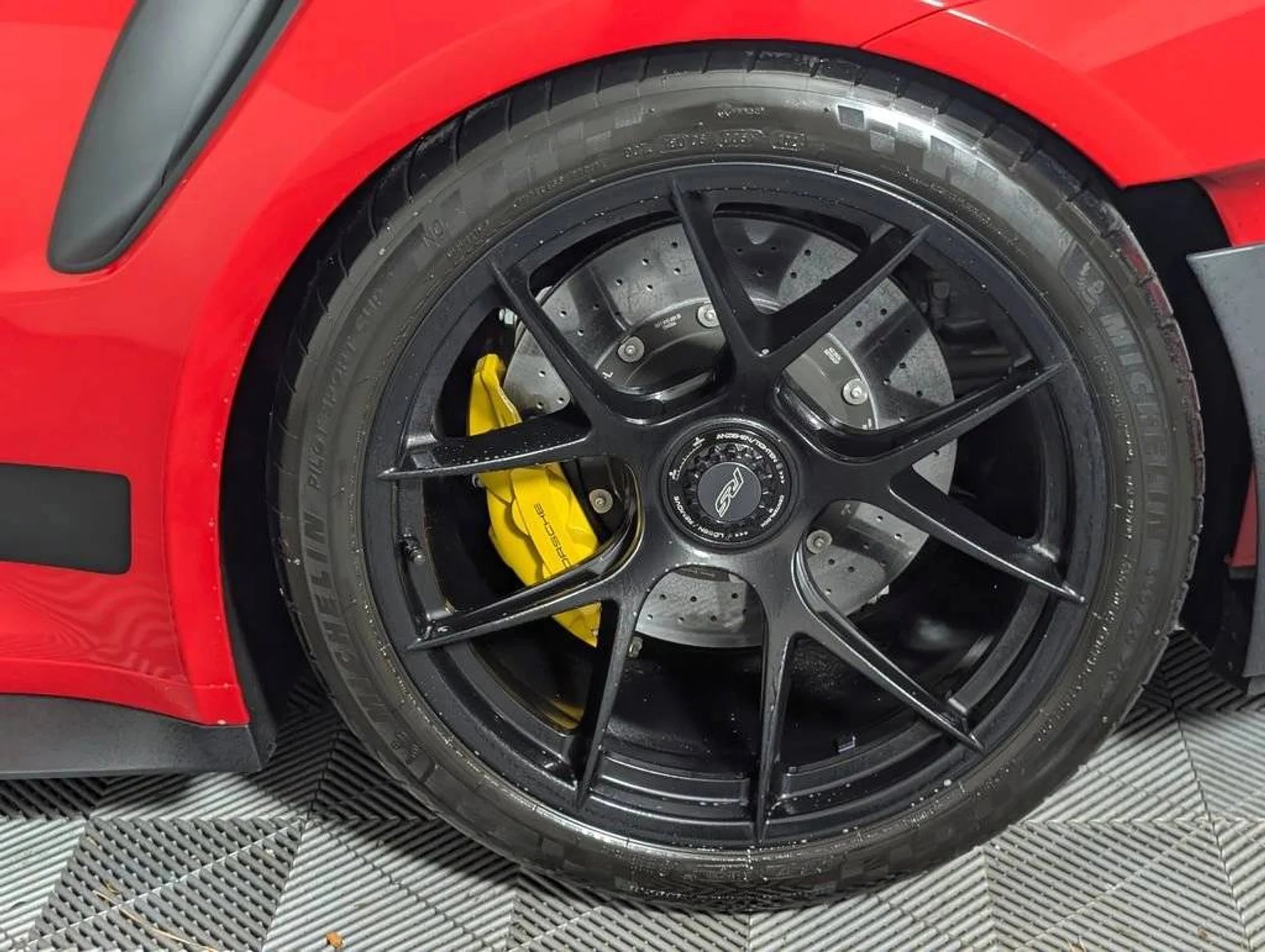 mph011_3396563753_1280_ca94b615dc