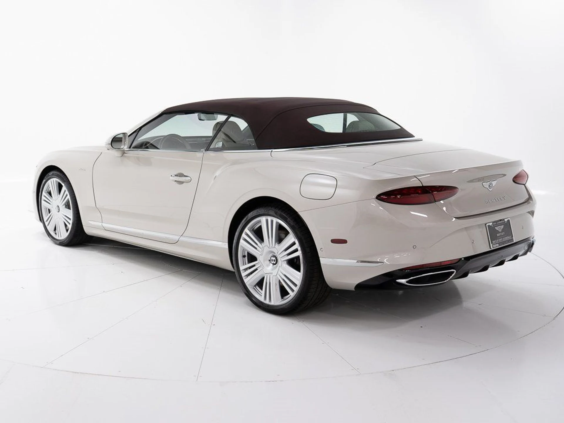 mph011_3399663397_d5d3d4e80ba501a090f7432f8d50f147_137d8e1c8b