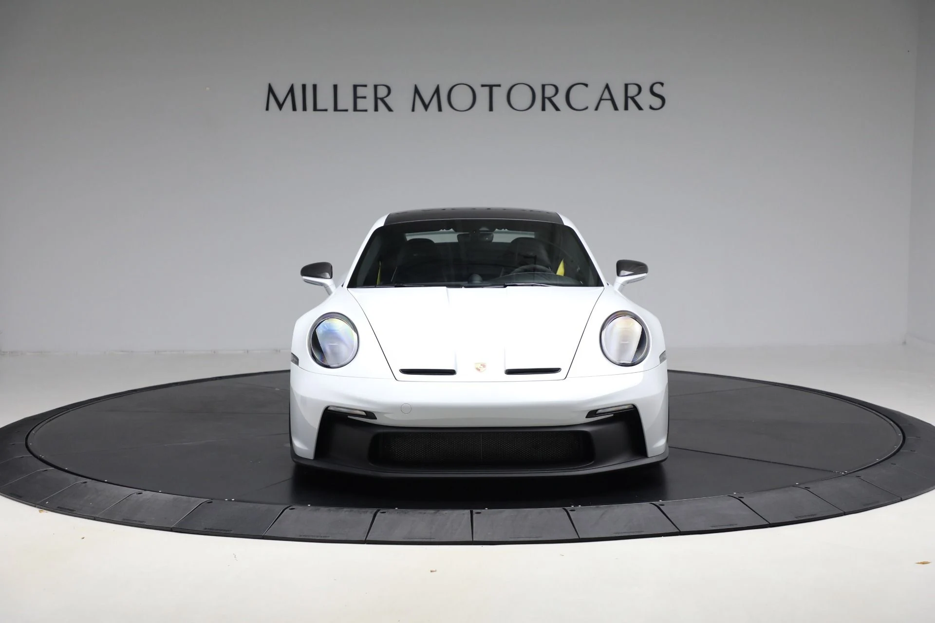 mph011_3400480489_Used_2022_Porsche_911_GT_3_d093520058