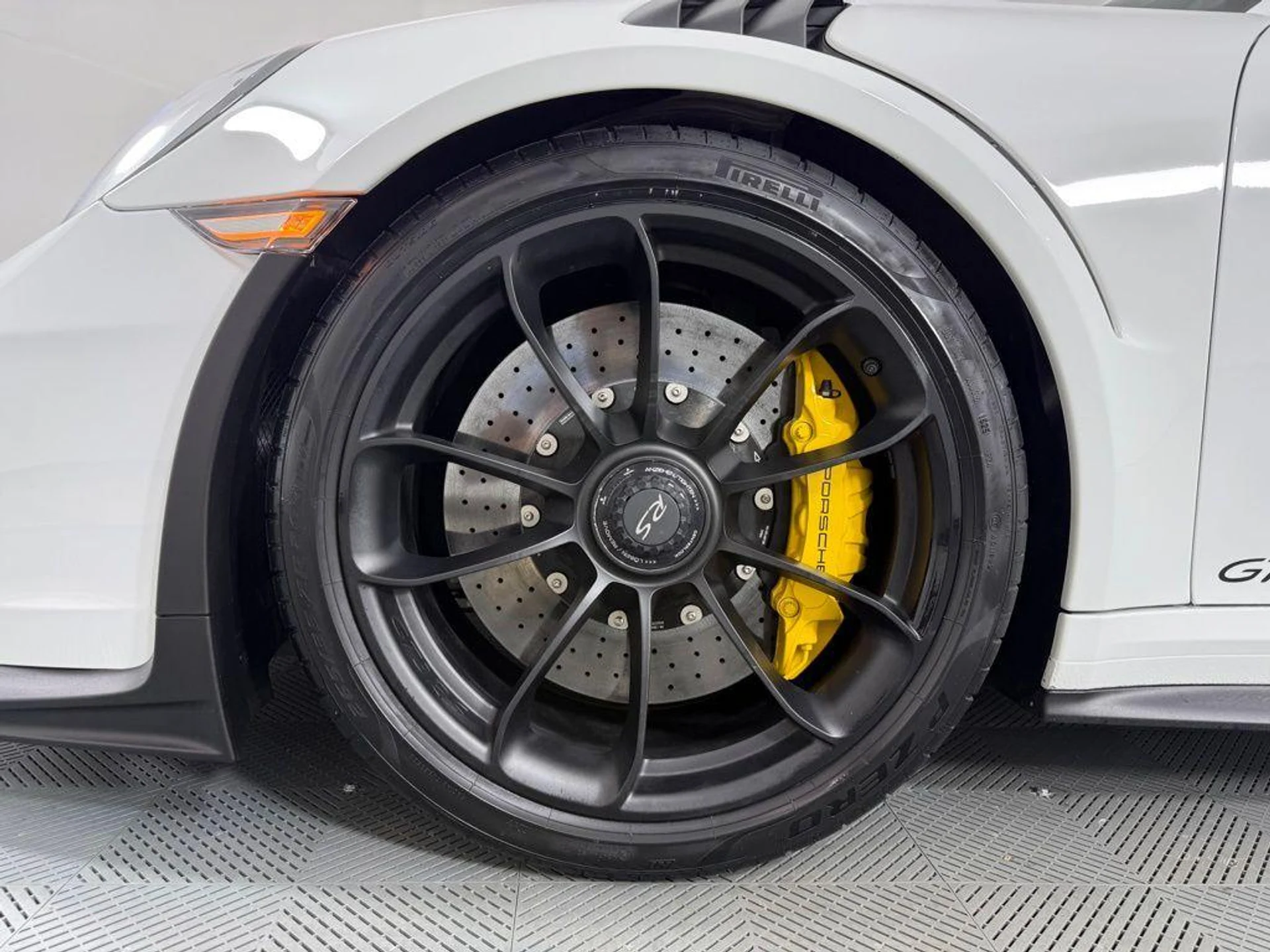 mph011_3401284775_M_k4_ZI_An6_USX_Ga_Z_Og_DQY_8xbg_Xo_M_67c7406971