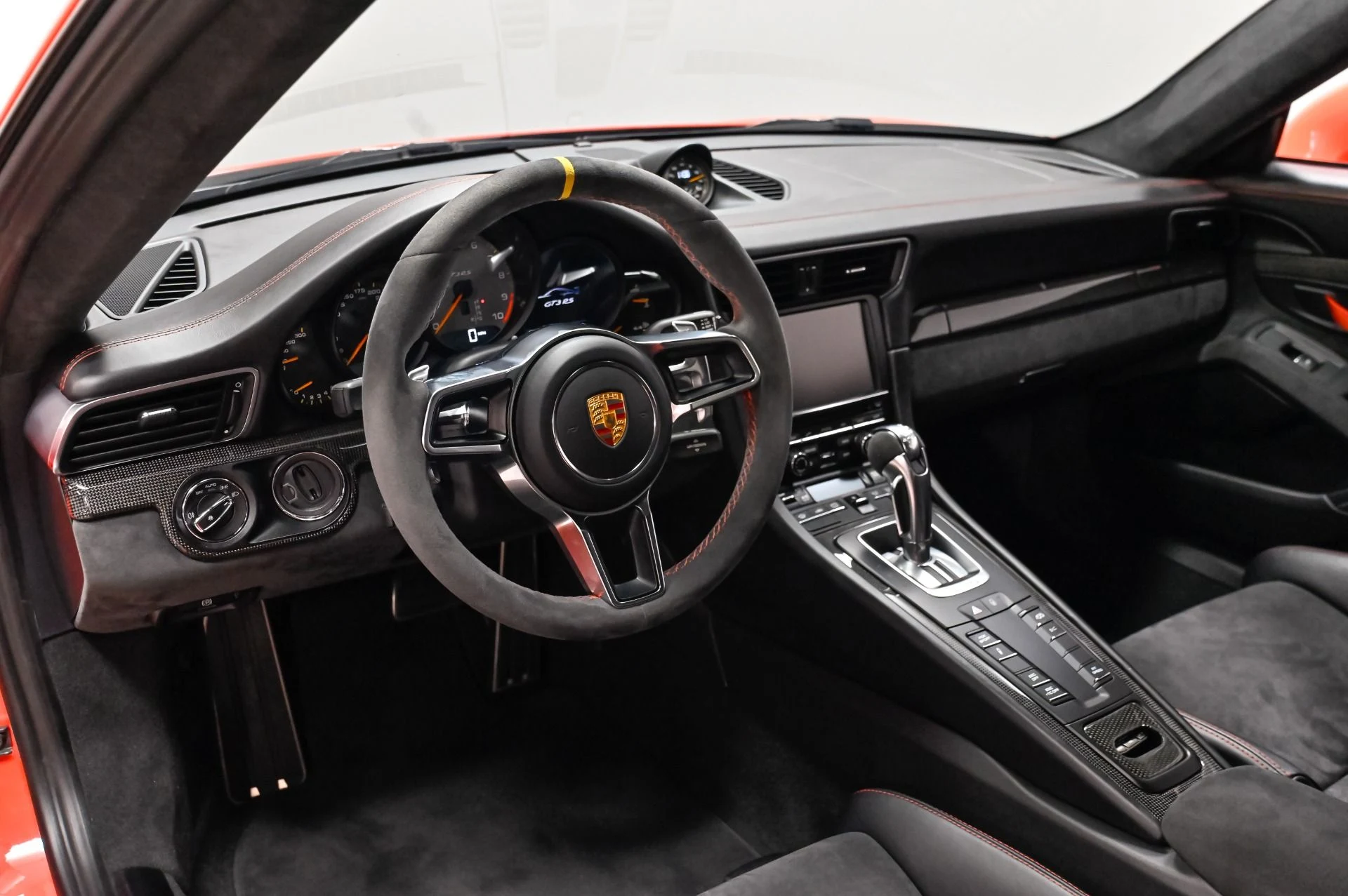 mph011_3403422329_Used_2016_Porsche_911_GT_3_RS_1788412325_e4e7060ed8