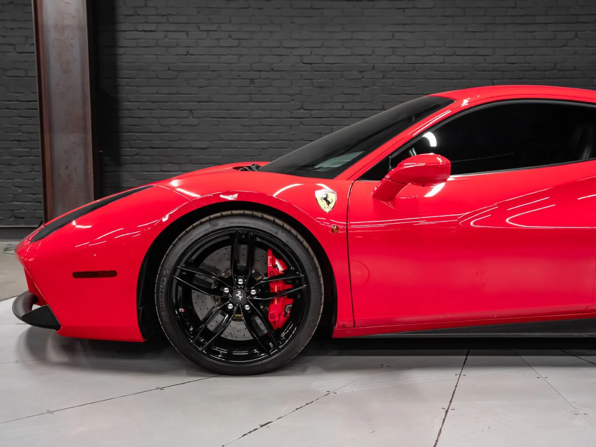 mph011_3407664457_ferrari_488_gtb_2017_77e2a5e006